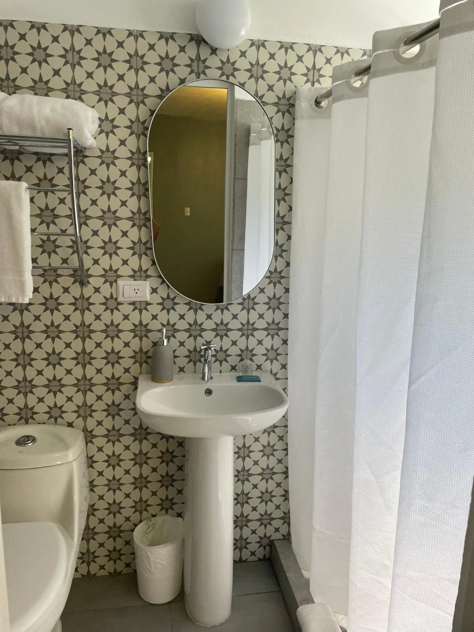 Bathroom in Ayari Bed & Breakfast