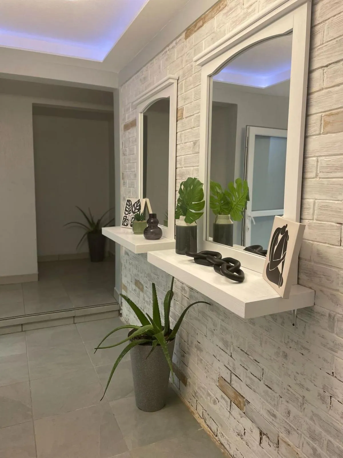 Lobby or reception in Ayari Bed & Breakfast