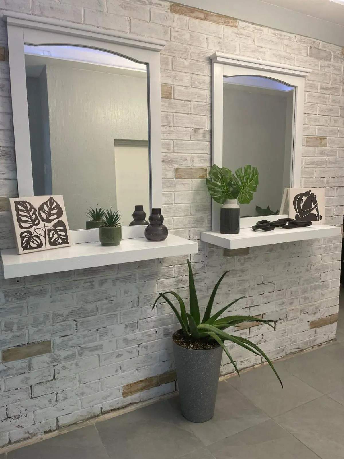 Patio in Ayari Bed & Breakfast