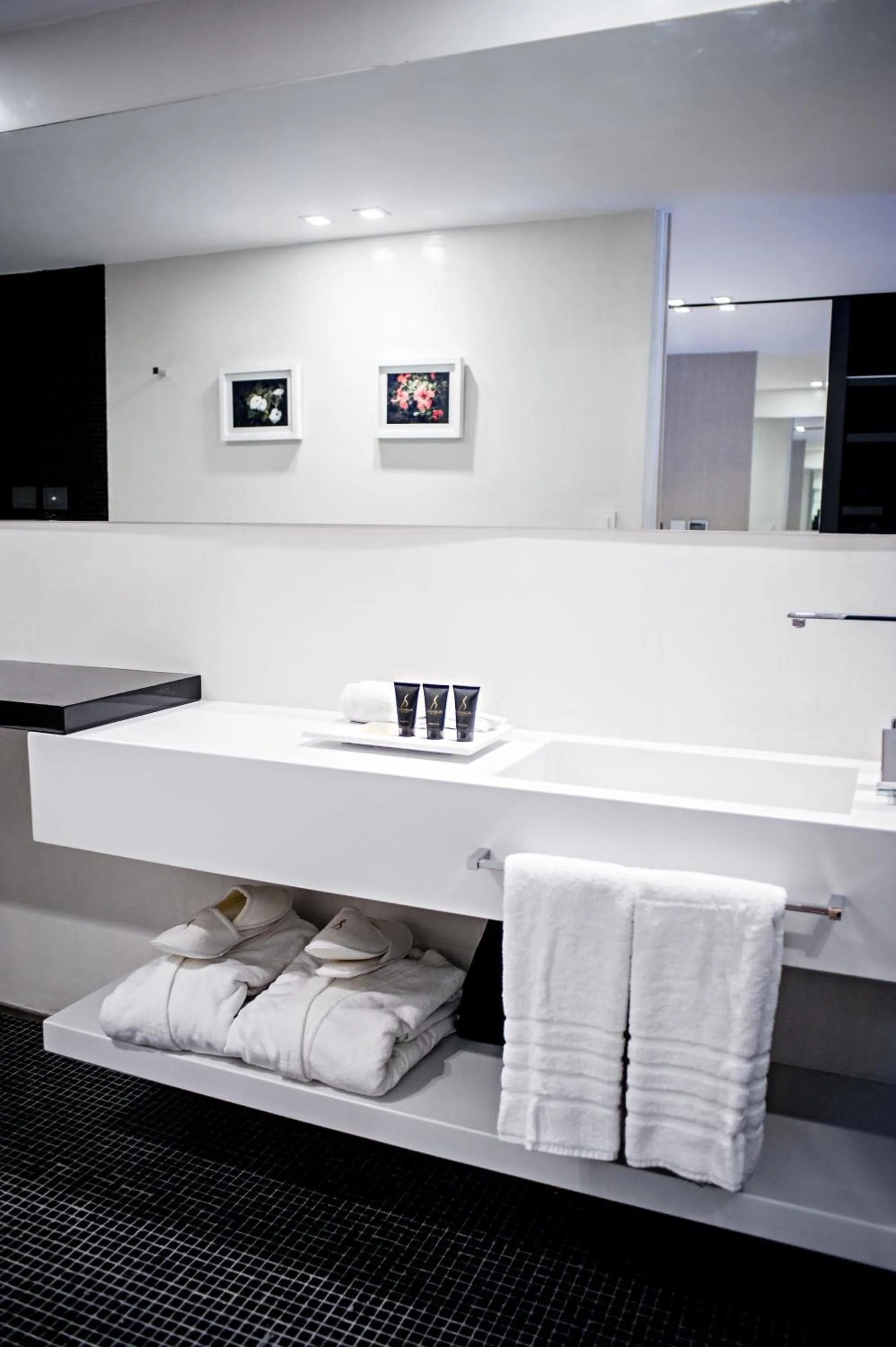 Bathroom in CasaSur Palermo Hotel