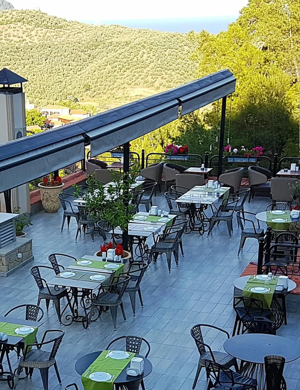 Restaurant/places to eat in Kazdaglari Karye Müze Hotel