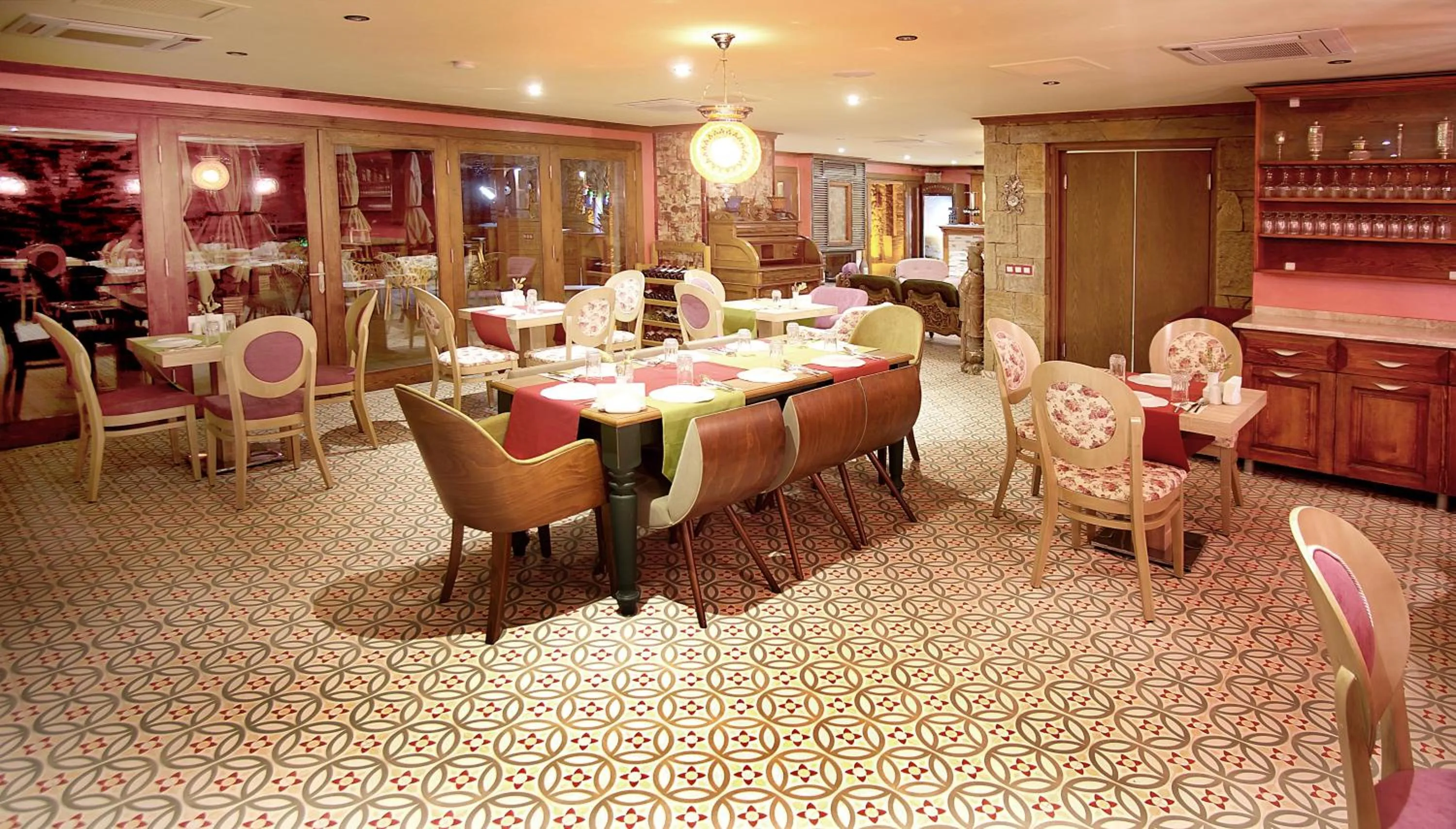 Restaurant/places to eat in Kazdaglari Karye Müze Hotel