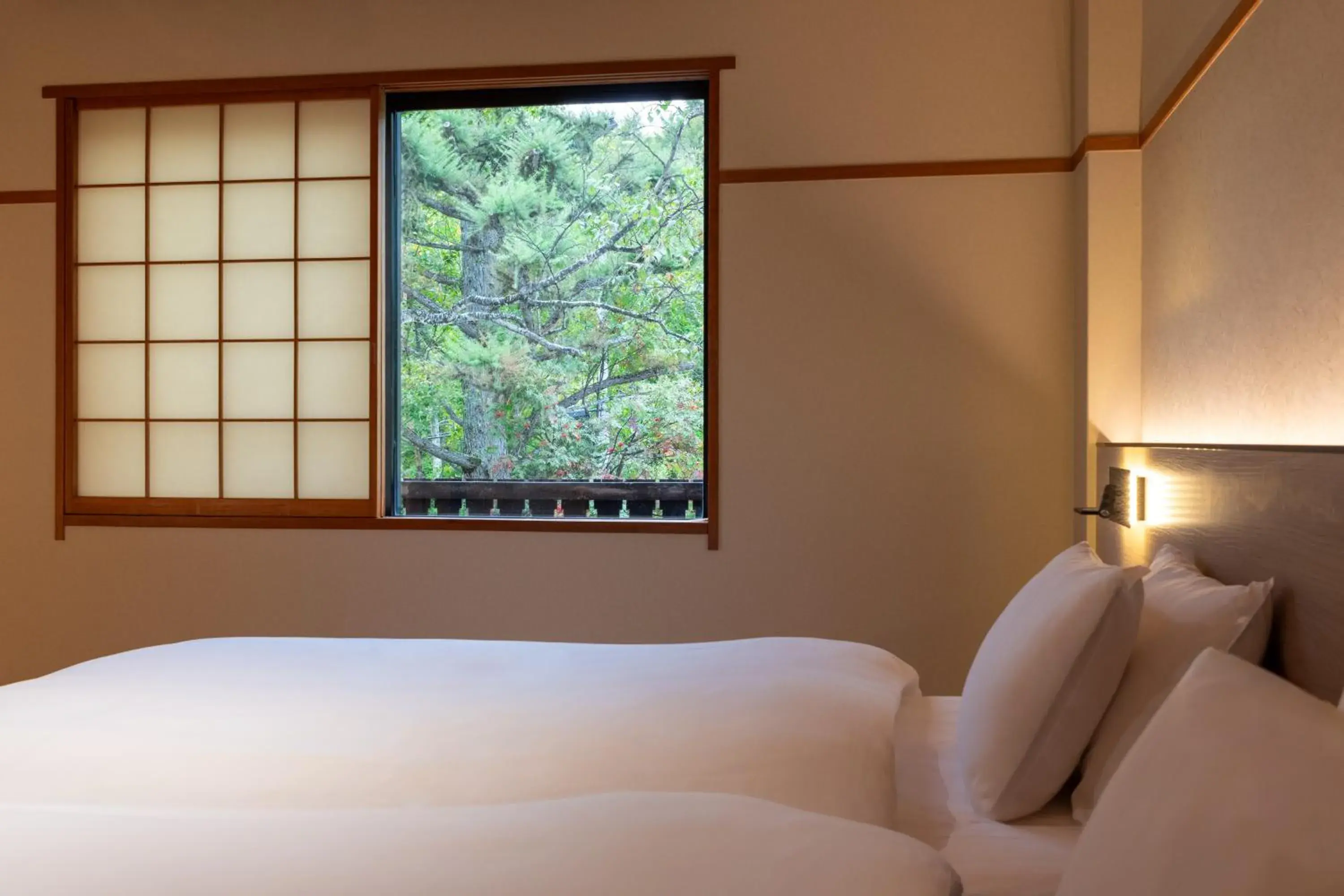 Twin Room with Shared Bathroom in Komakusa Hotel Twin Room with Shared Bathroom in Komakusa Hotel