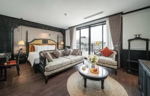 King Suite with Balcony in Luxe Paradise Suites Hotel & Spa King Suite with Balcony in Luxe Paradise Suites Hotel & Spa