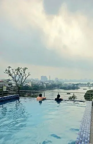 Luxe Paradise Suites Hotel & Spa