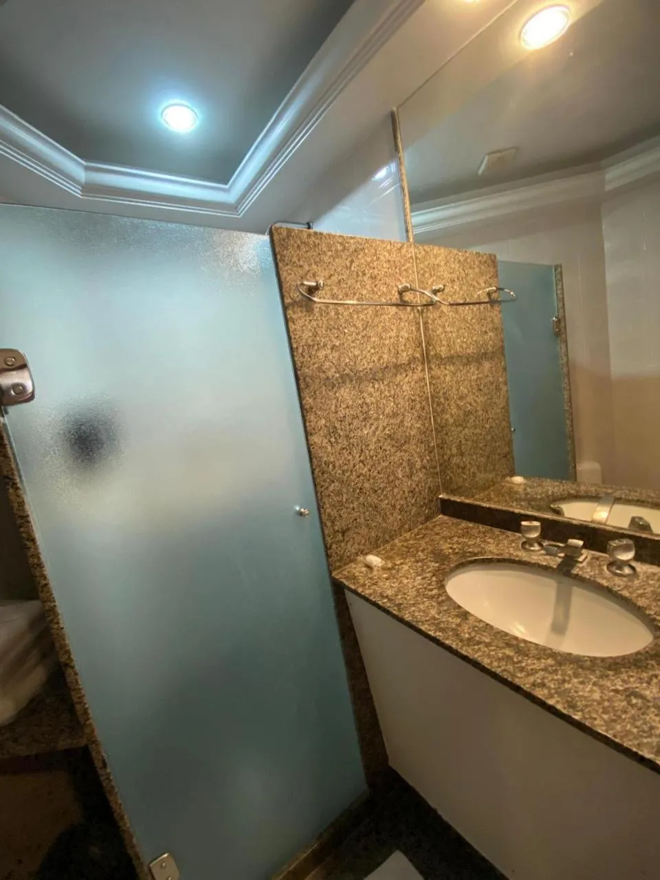 Bathroom in Maxim Plaza Hotel