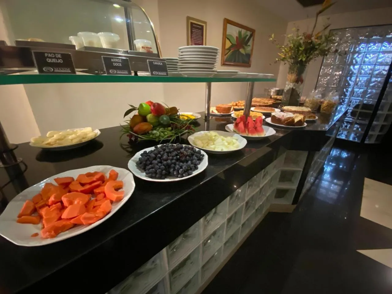 Food and drinks in Maxim Plaza Hotel