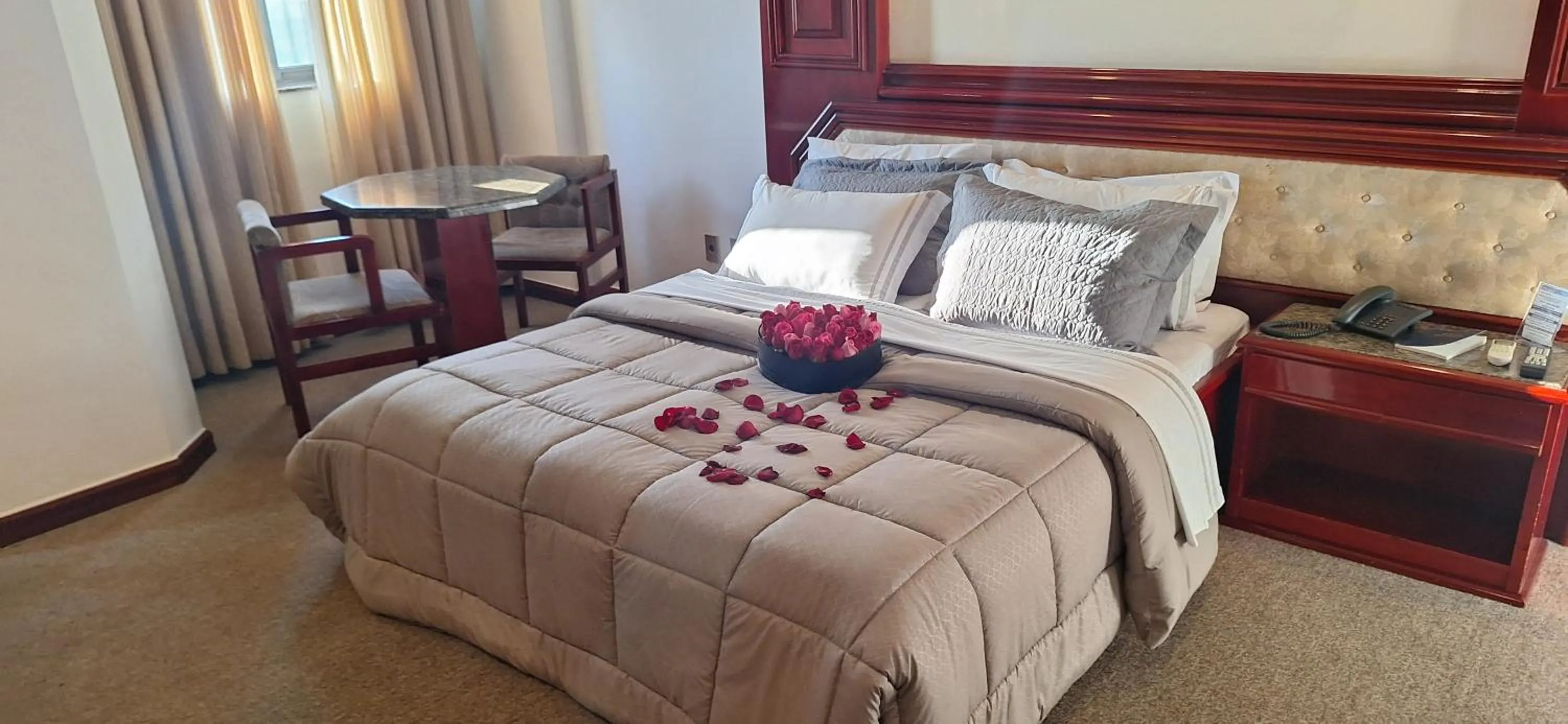 Photo of the whole room, Bed in Maxim Plaza Hotel