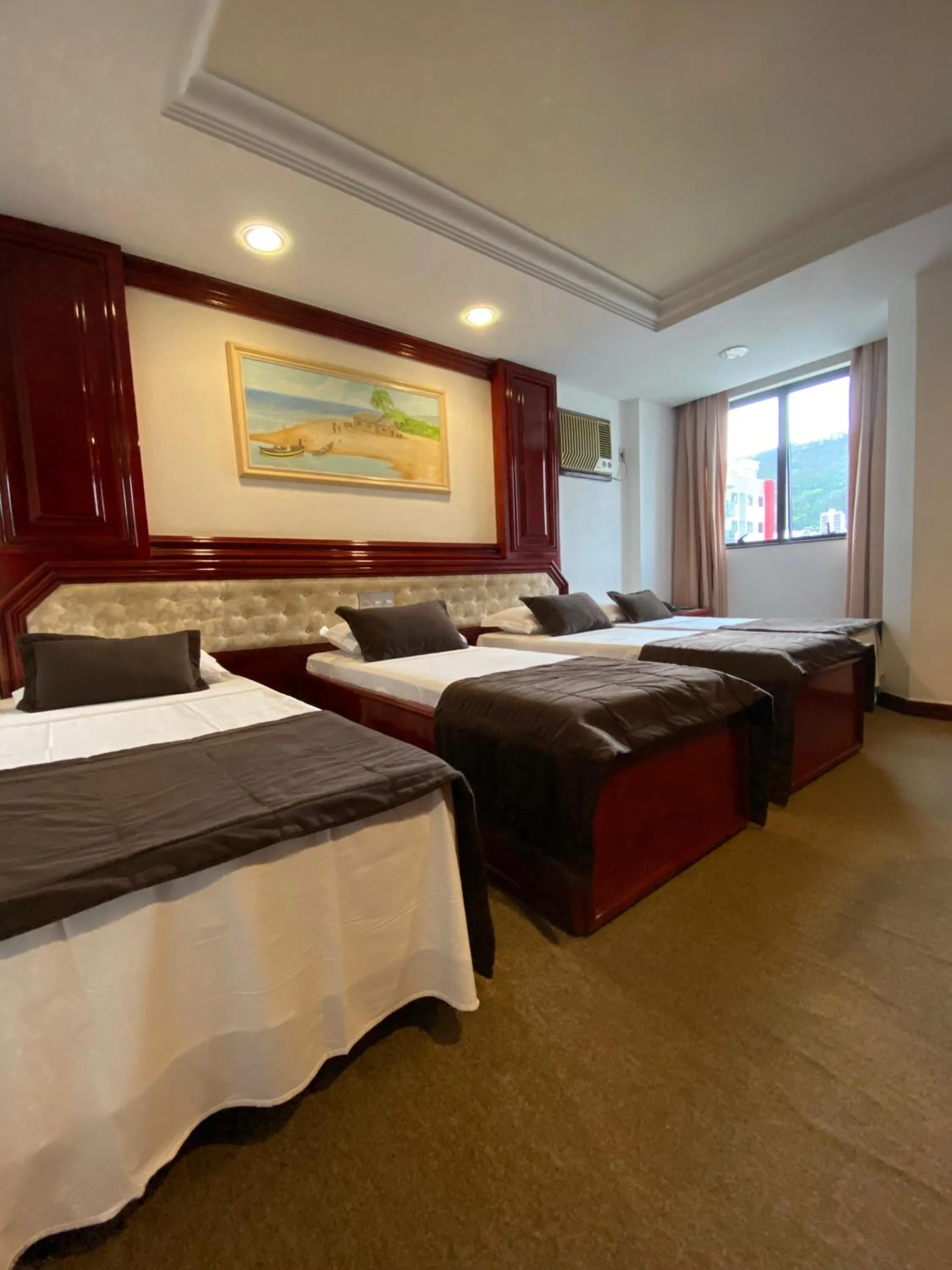 Photo of the whole room, Bed in Maxim Plaza Hotel