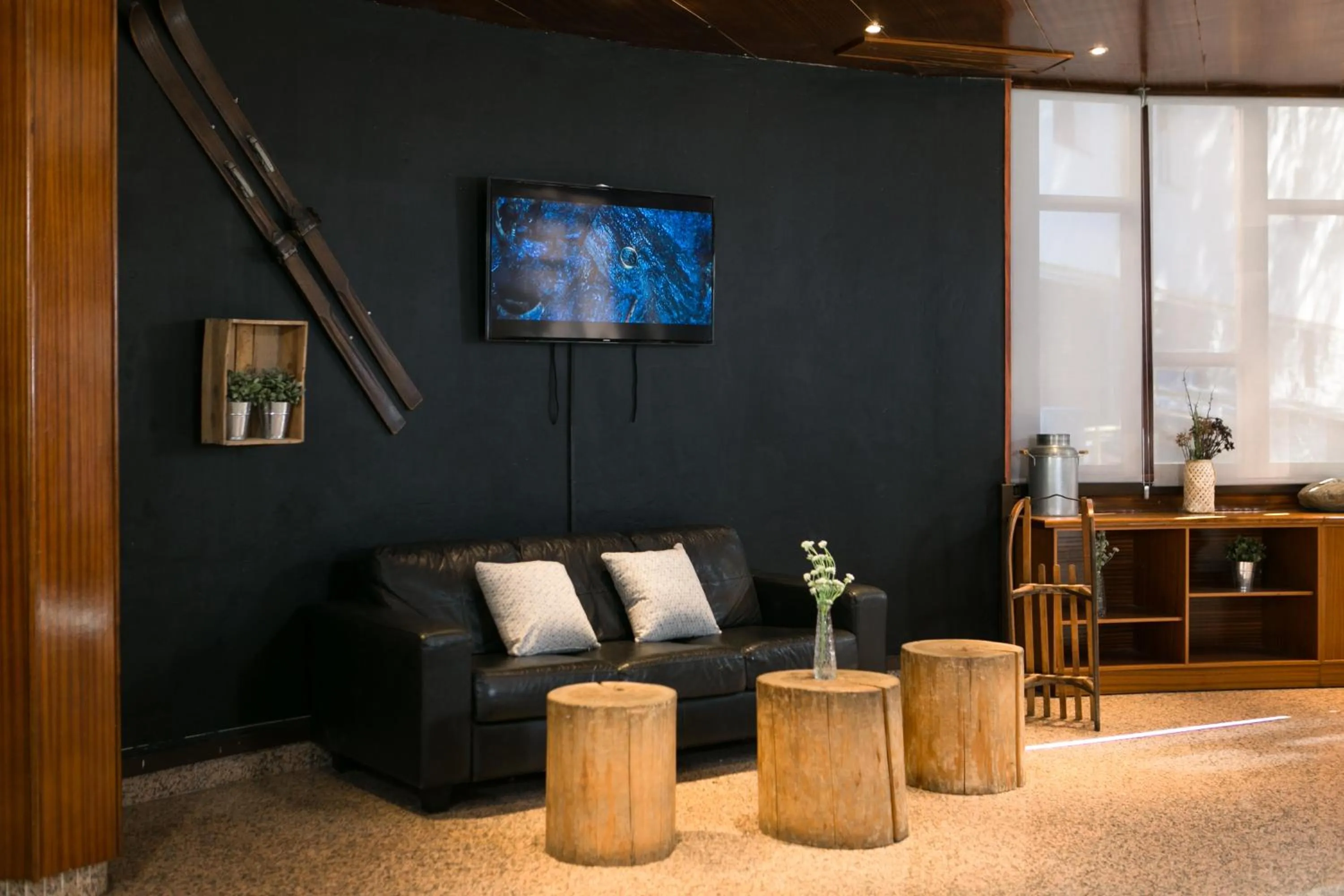 Lobby or reception in Hotel SNÖ Condes del Pallars