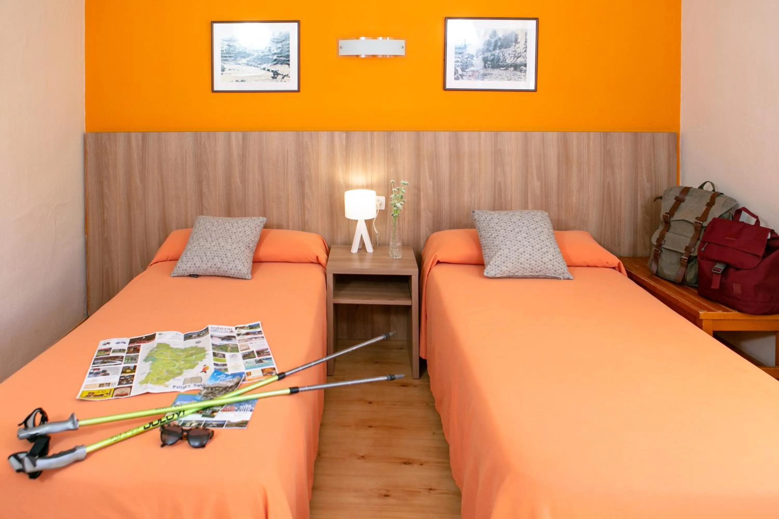 Bedroom, Bed in Hotel SNÖ Condes del Pallars
