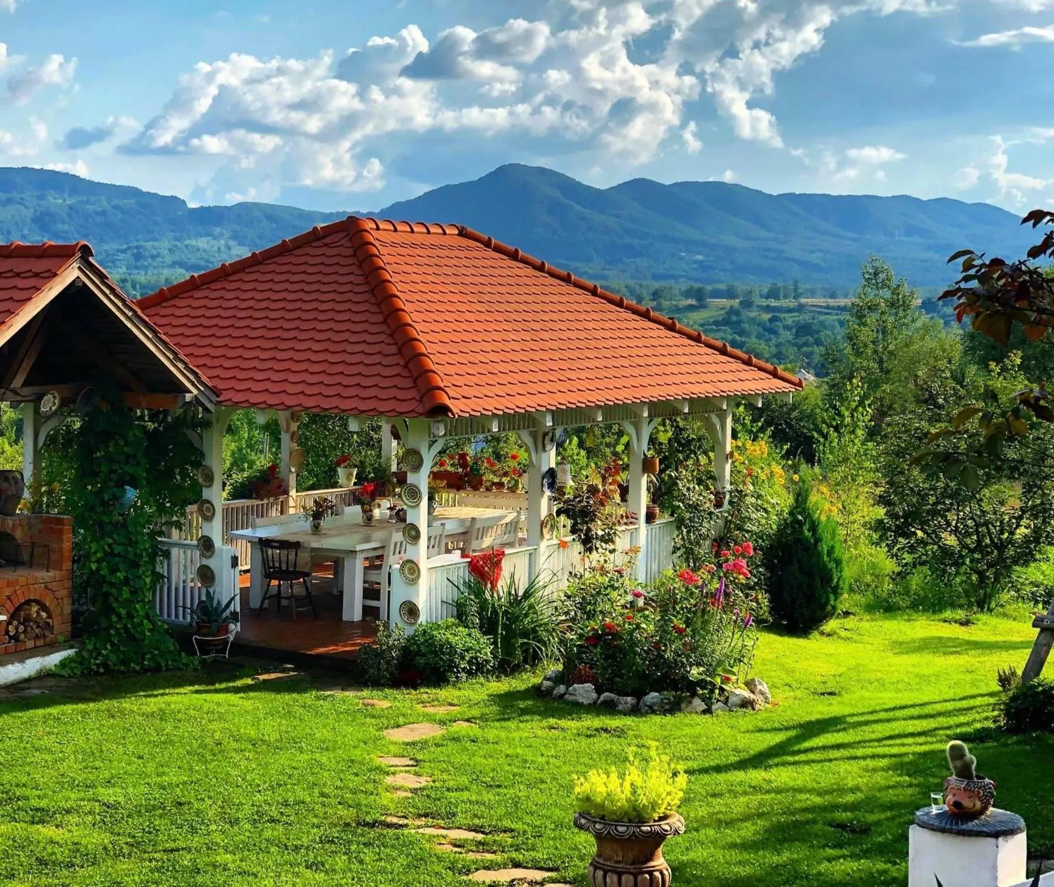 Garden in Conacul Paloși