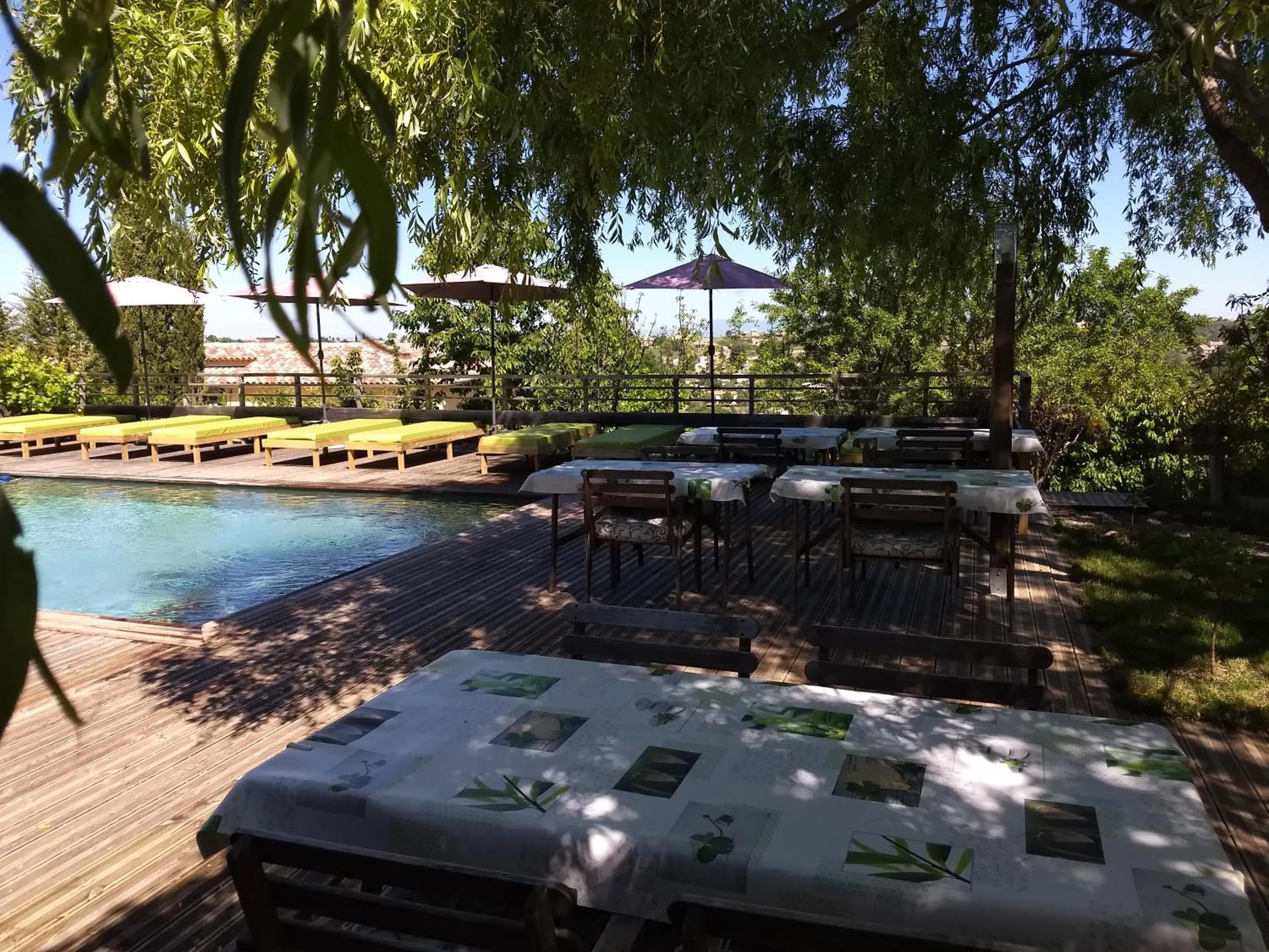 Patio in Les Terrasses de Valensole