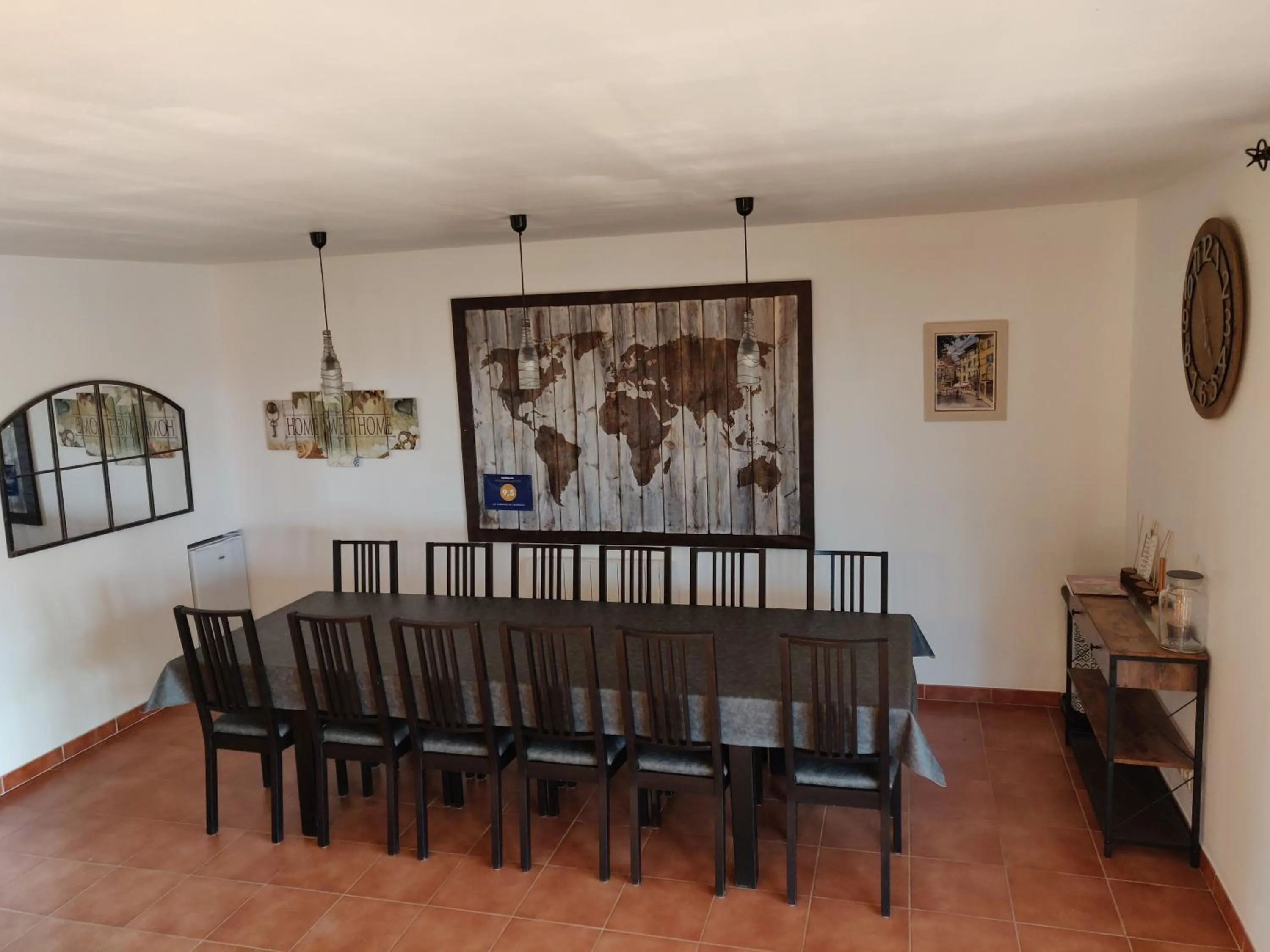Dining area in Les Terrasses de Valensole