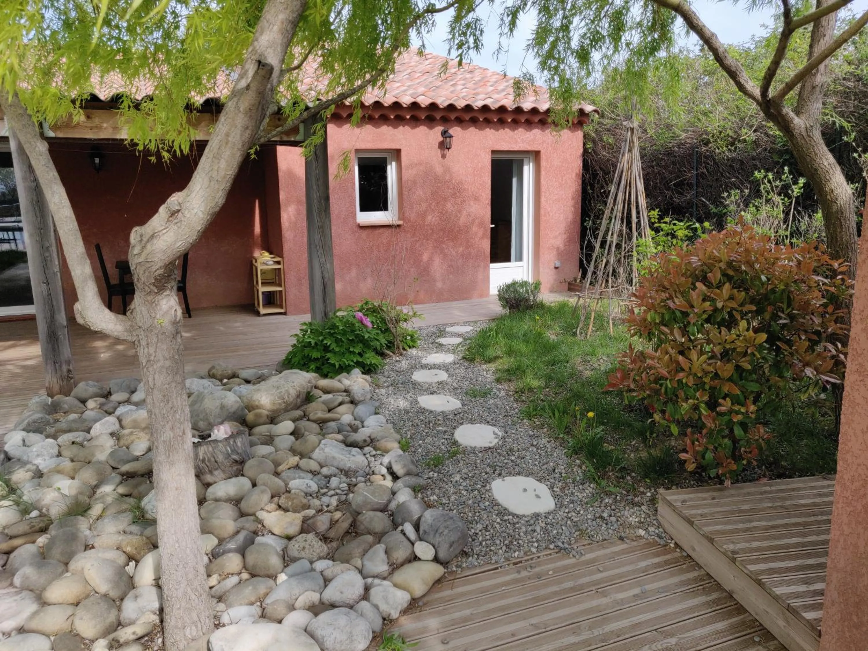 Garden in Les Terrasses de Valensole
