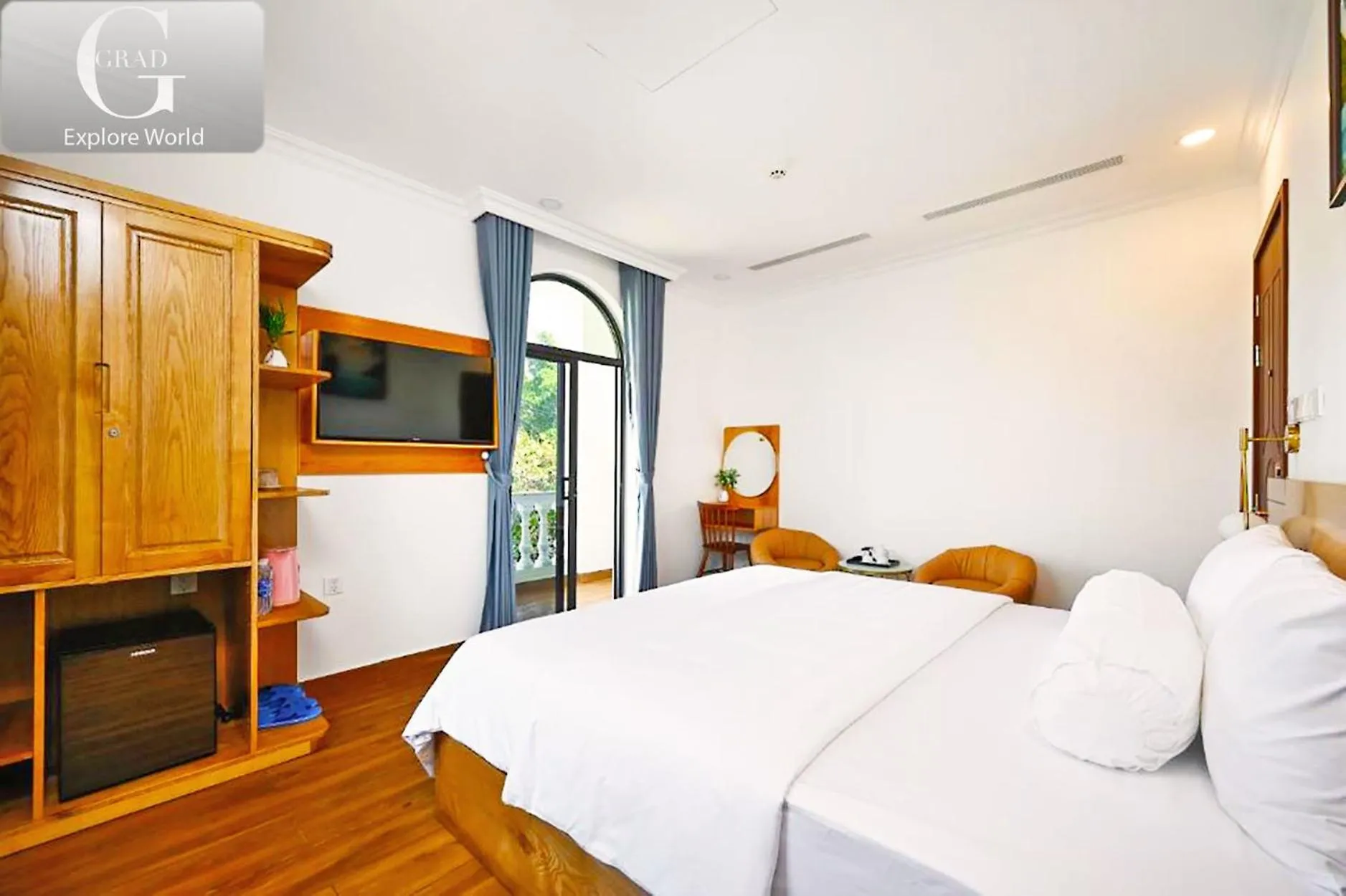 Bed in Ly Ly Hotel 2