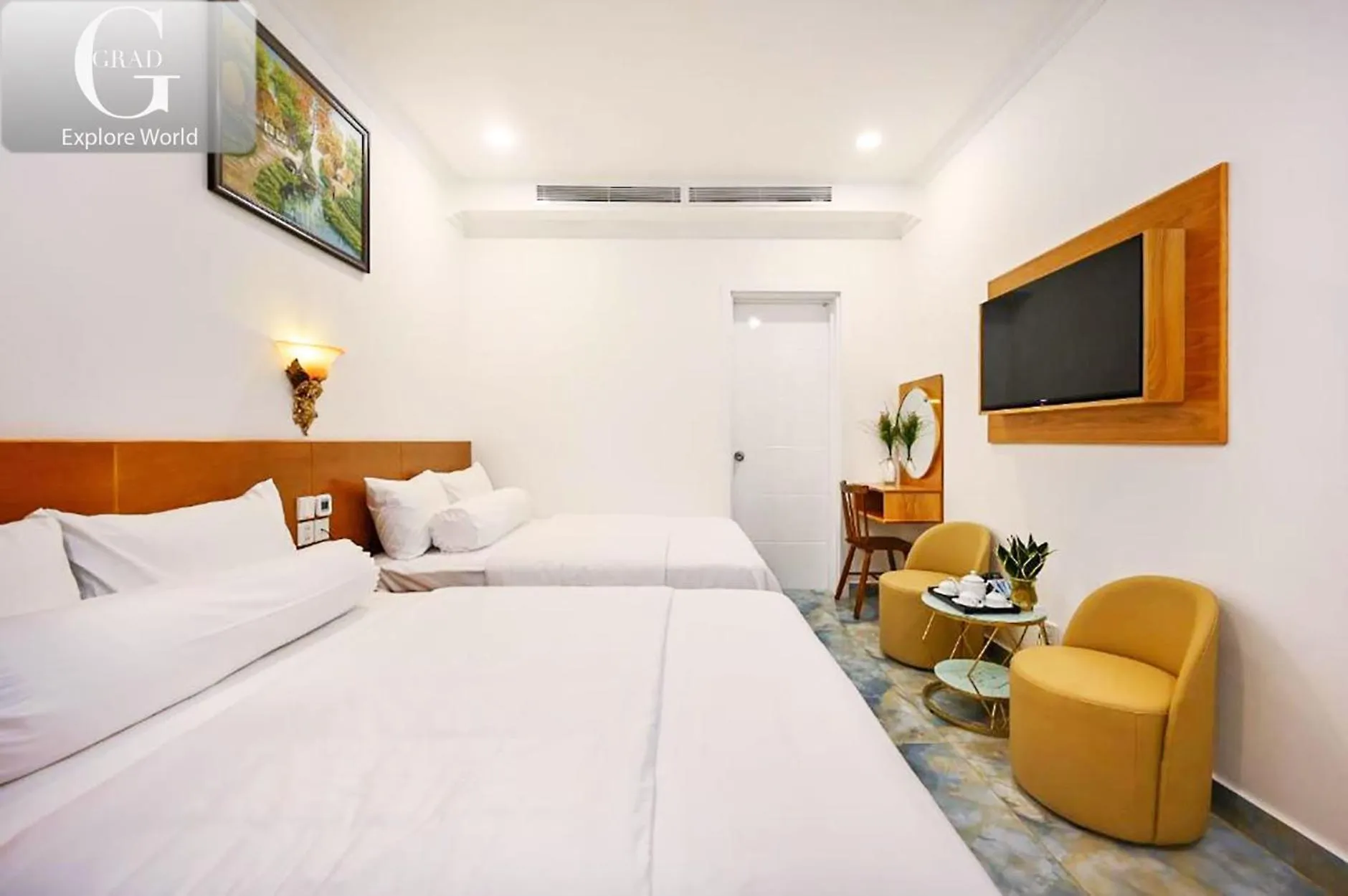 Bed in Ly Ly Hotel 2