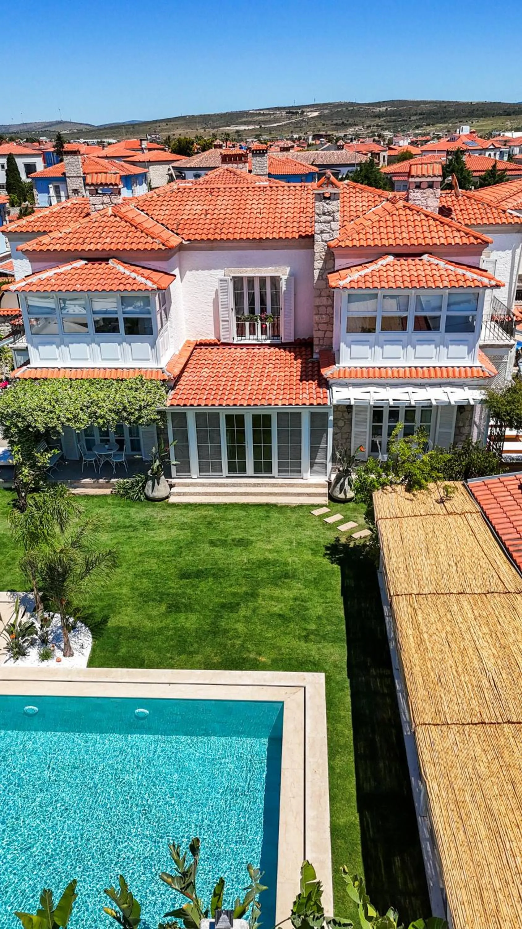 Pera Alaçatı