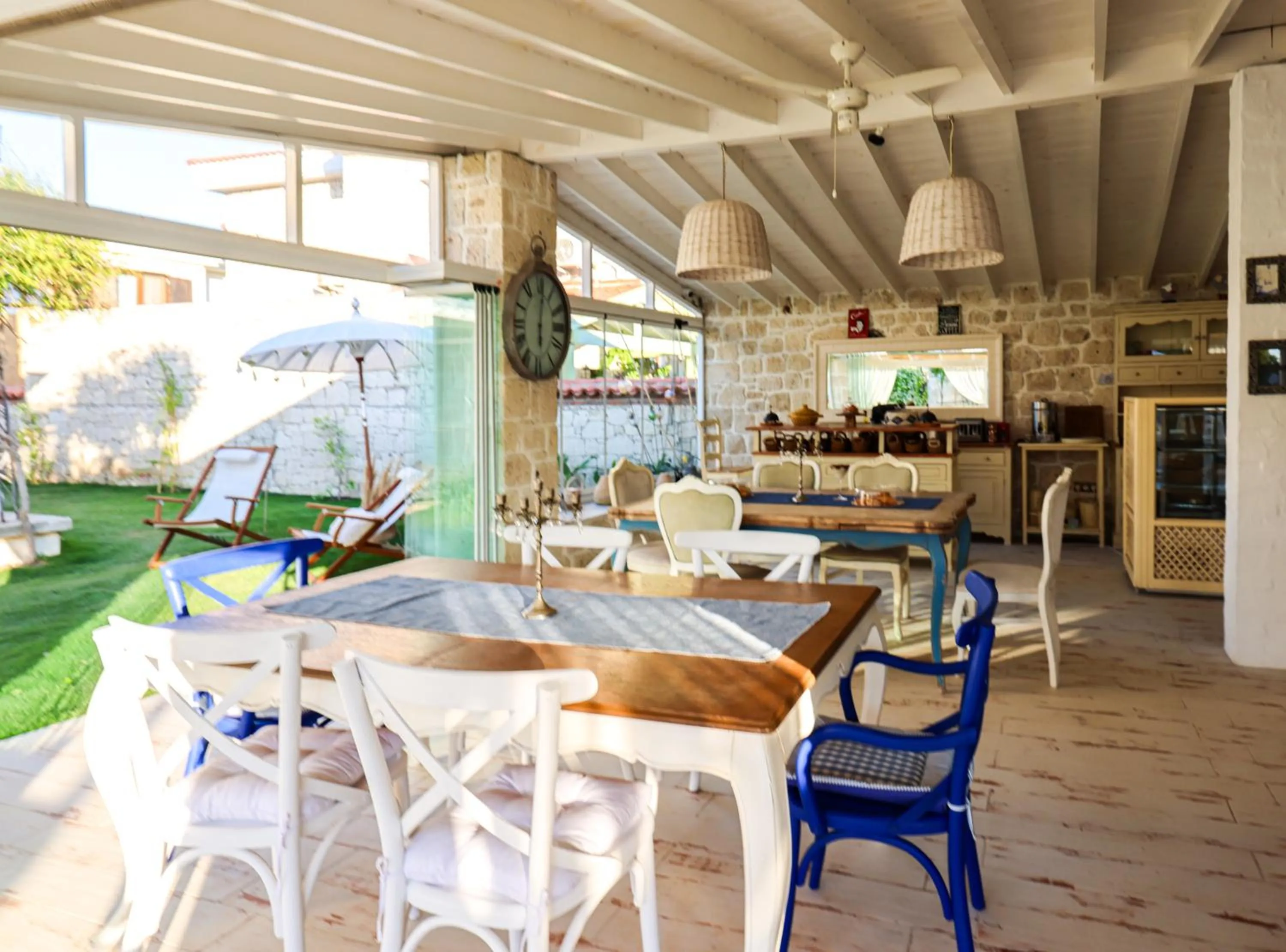 Restaurant/places to eat in Pera Alaçatı
