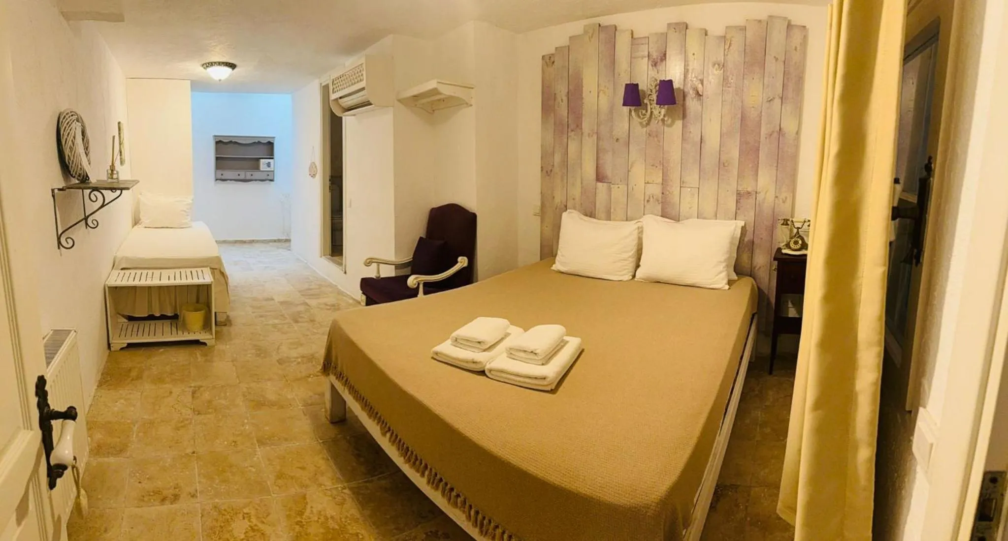 Bed in Pera Alaçatı