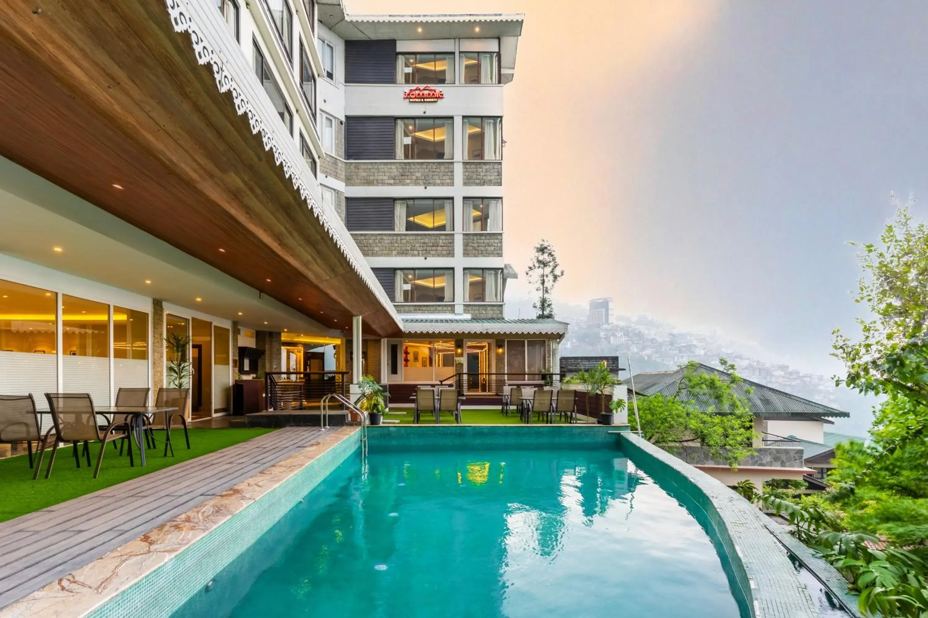 Summit North Star Hotel with Swimming Pool Summit North Star Hotel with Swimming Pool