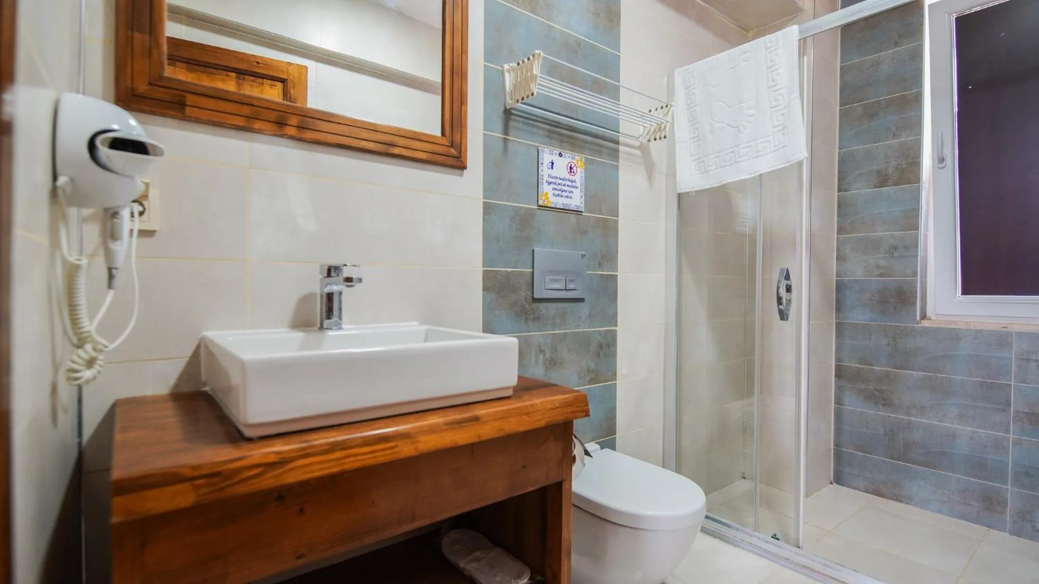 Bathroom in Limonata Bozcaada ex Vina Garden