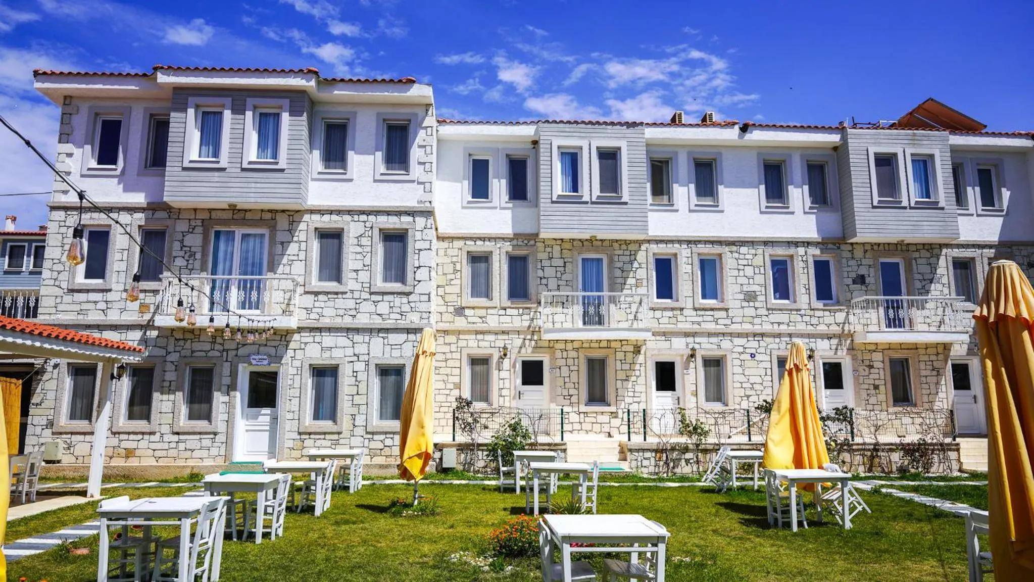 Property building in Limonata Bozcaada ex Vina Garden