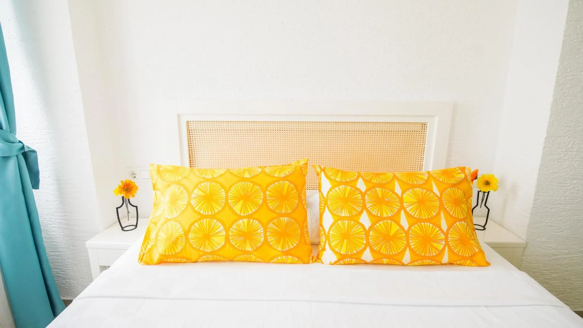 Photo of the whole room, Bed in Limonata Bozcaada ex Vina Garden