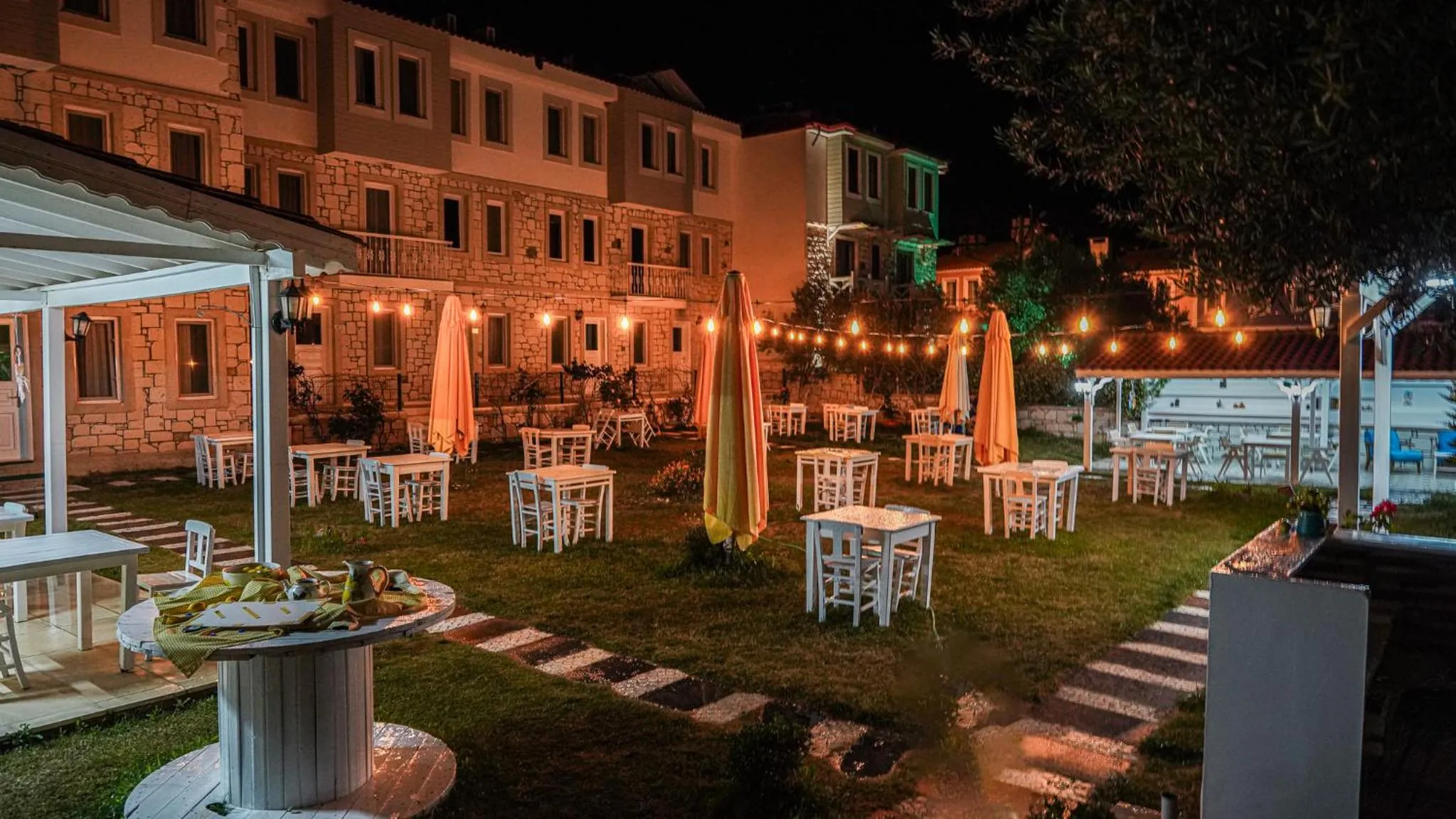 Property building in Limonata Bozcaada ex Vina Garden