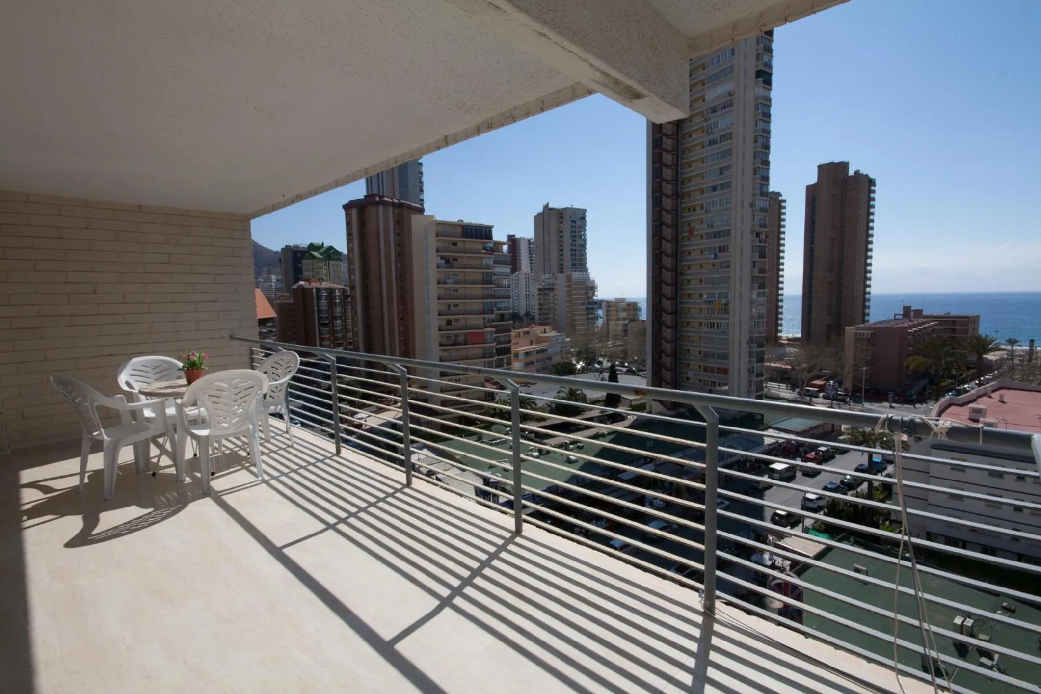 Day in Apartamentos Niza