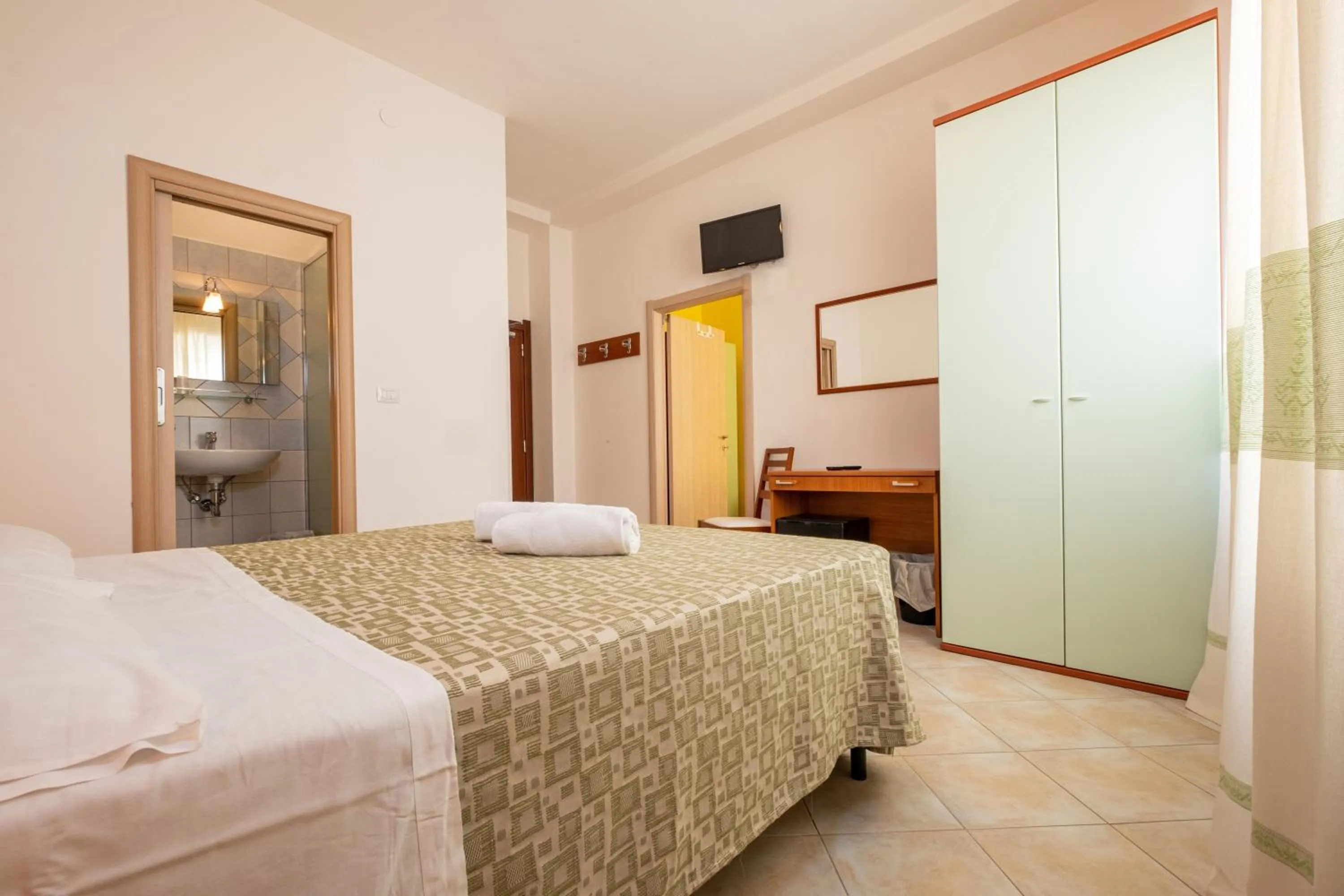 Photo of the whole room in Hotel Il Gabbiano