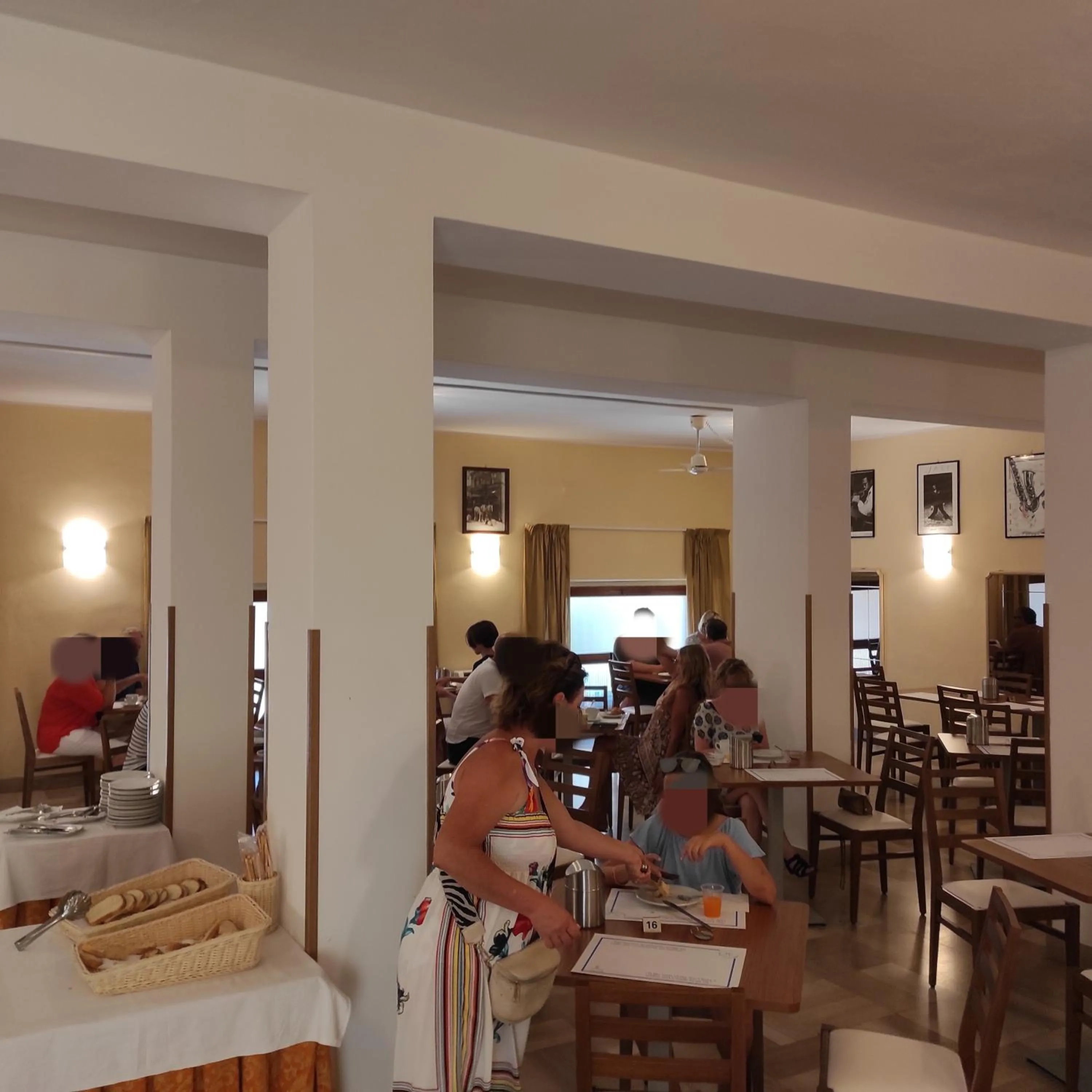 Restaurant/places to eat in Hotel Il Gabbiano