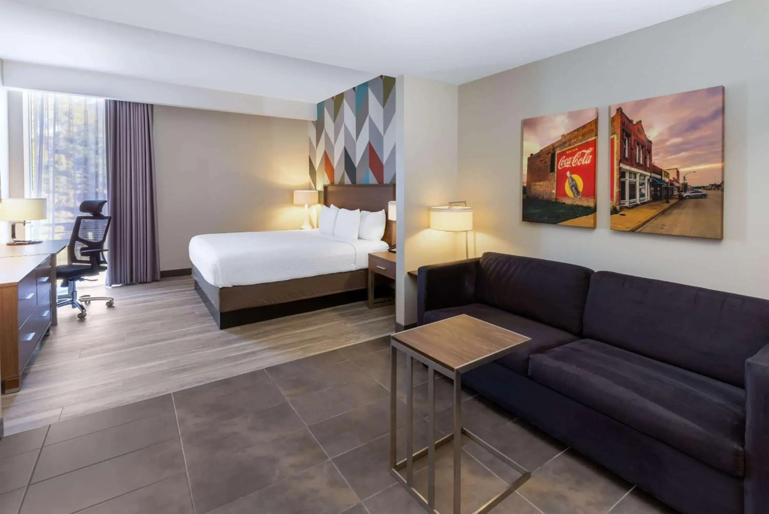 King Studio Suite - Non-Smoking in La Quinta Inn & Suites by Wyndham Tulsa Downtown - Route 66 King Studio Suite - Non-Smoking in La Quinta Inn & Suites by Wyndham Tulsa Downtown - Route 66