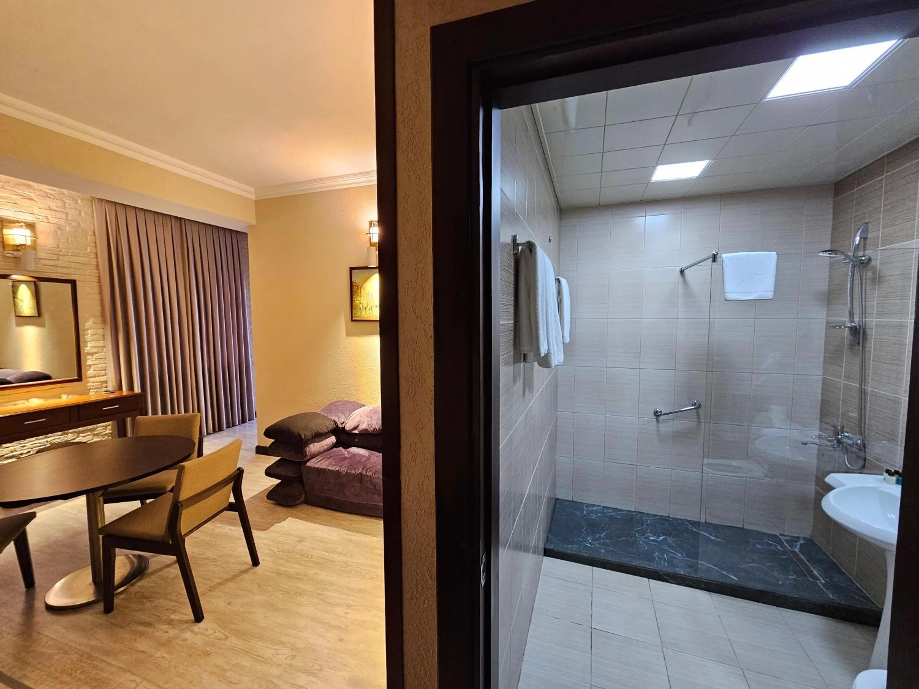 Shower in Crown Suites Hotel