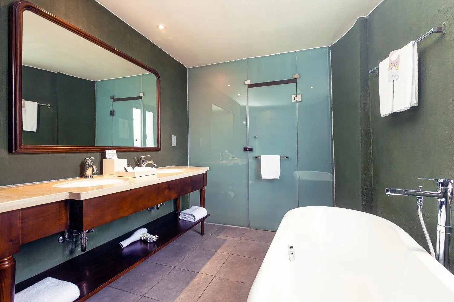 Bathroom in Mercure Danang French Village Bana Hills