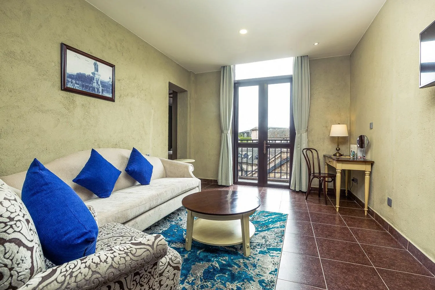 Living room, Bed in Mercure Danang French Village Bana Hills