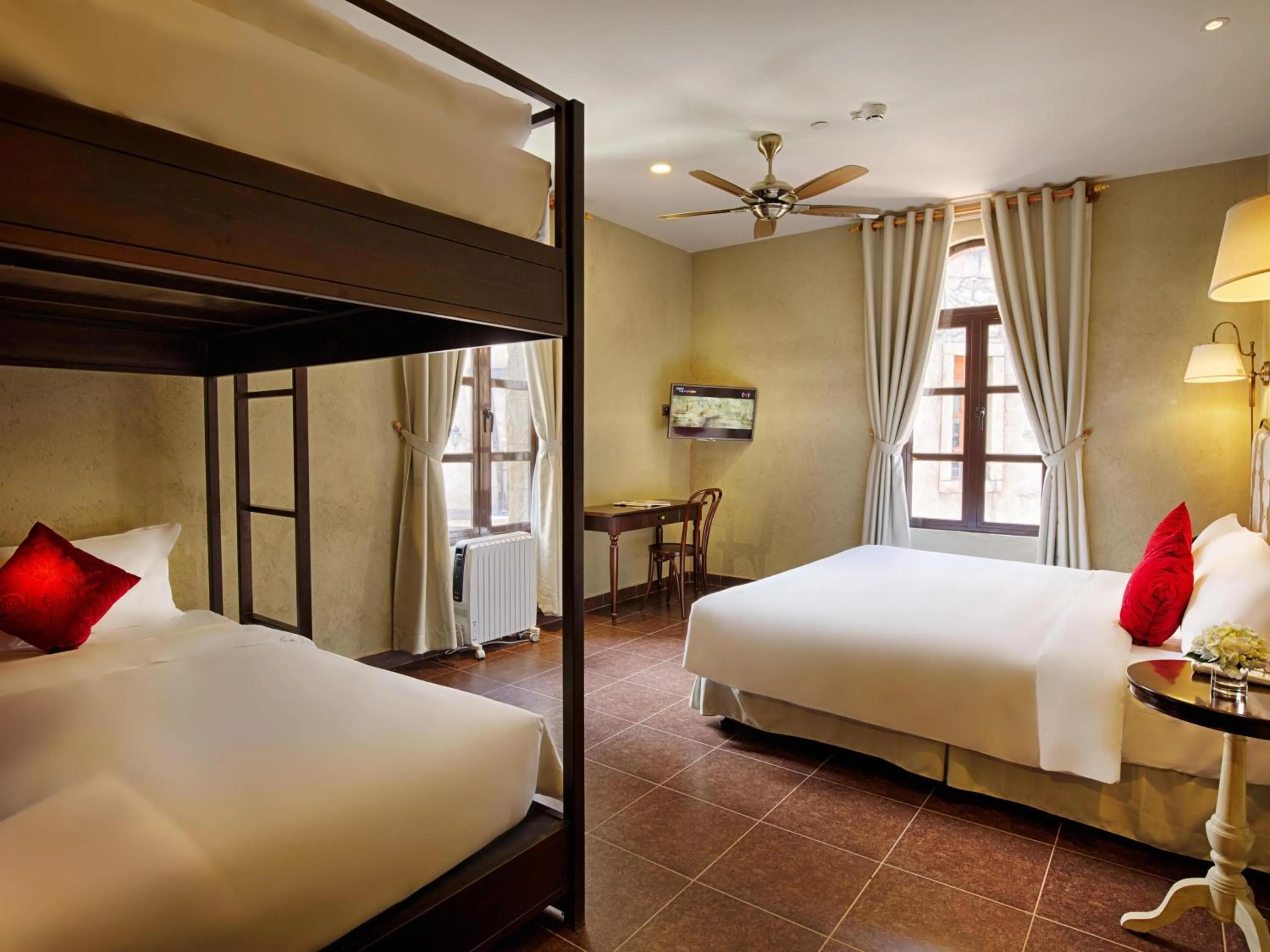 Bedroom, Bed in Mercure Danang French Village Bana Hills