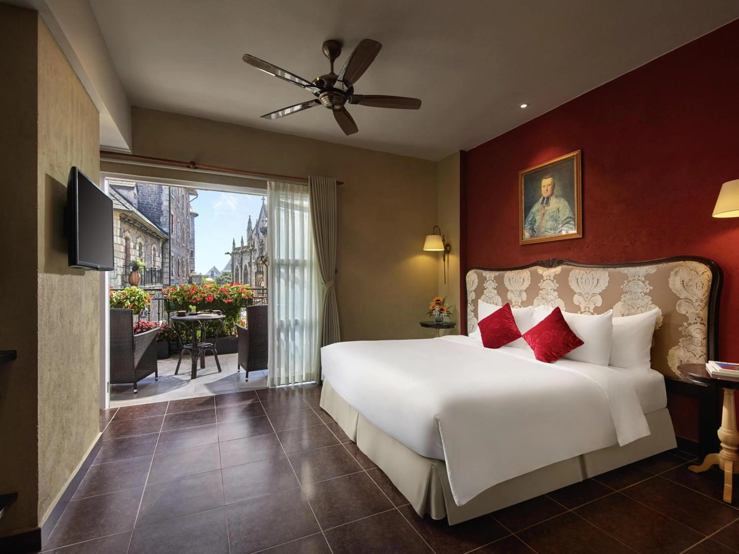 Bedroom, Bed in Mercure Danang French Village Bana Hills