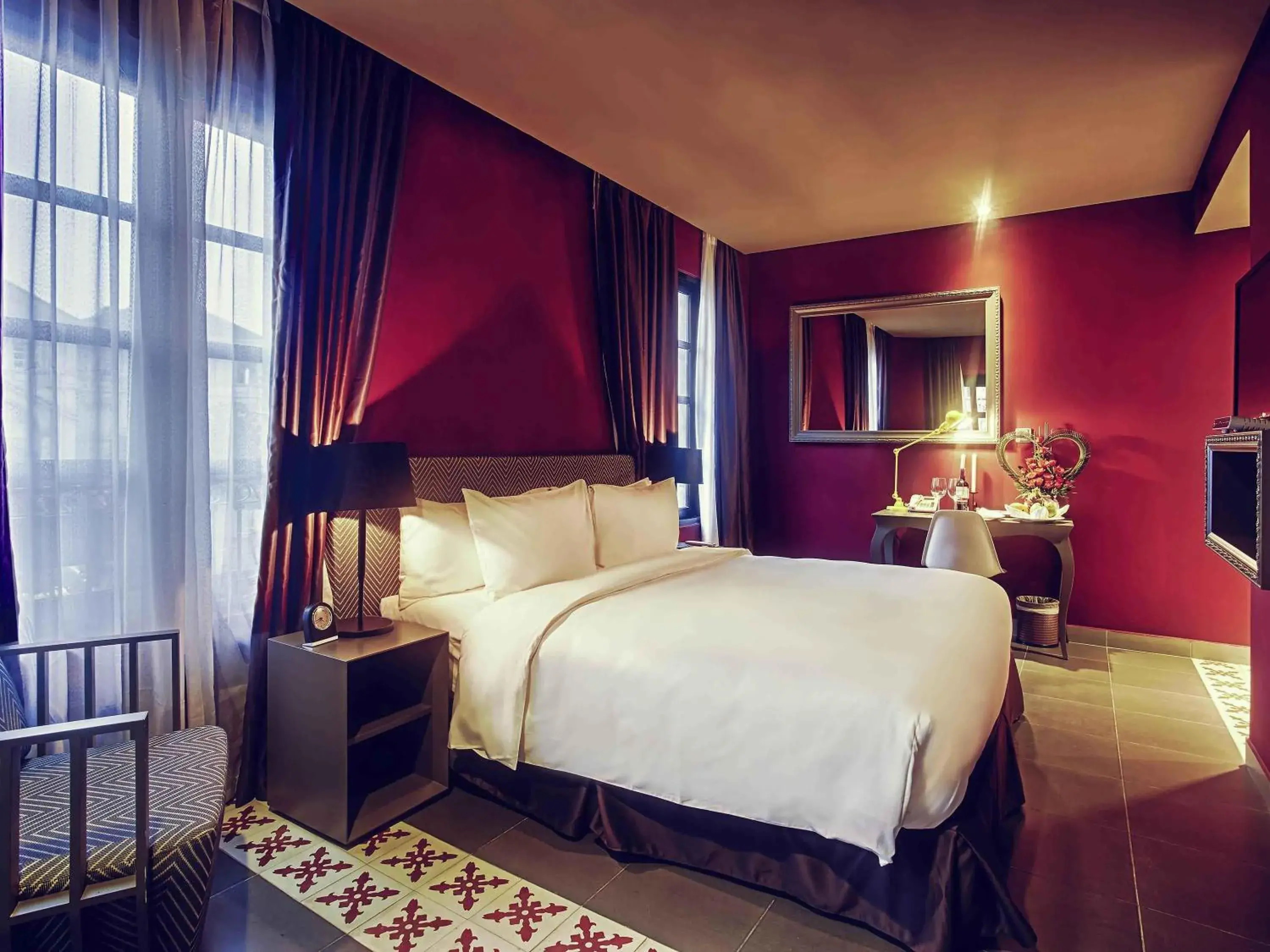 Deluxe King Room in Mercure Danang French Village Bana Hills Deluxe King Room in Mercure Danang French Village Bana Hills