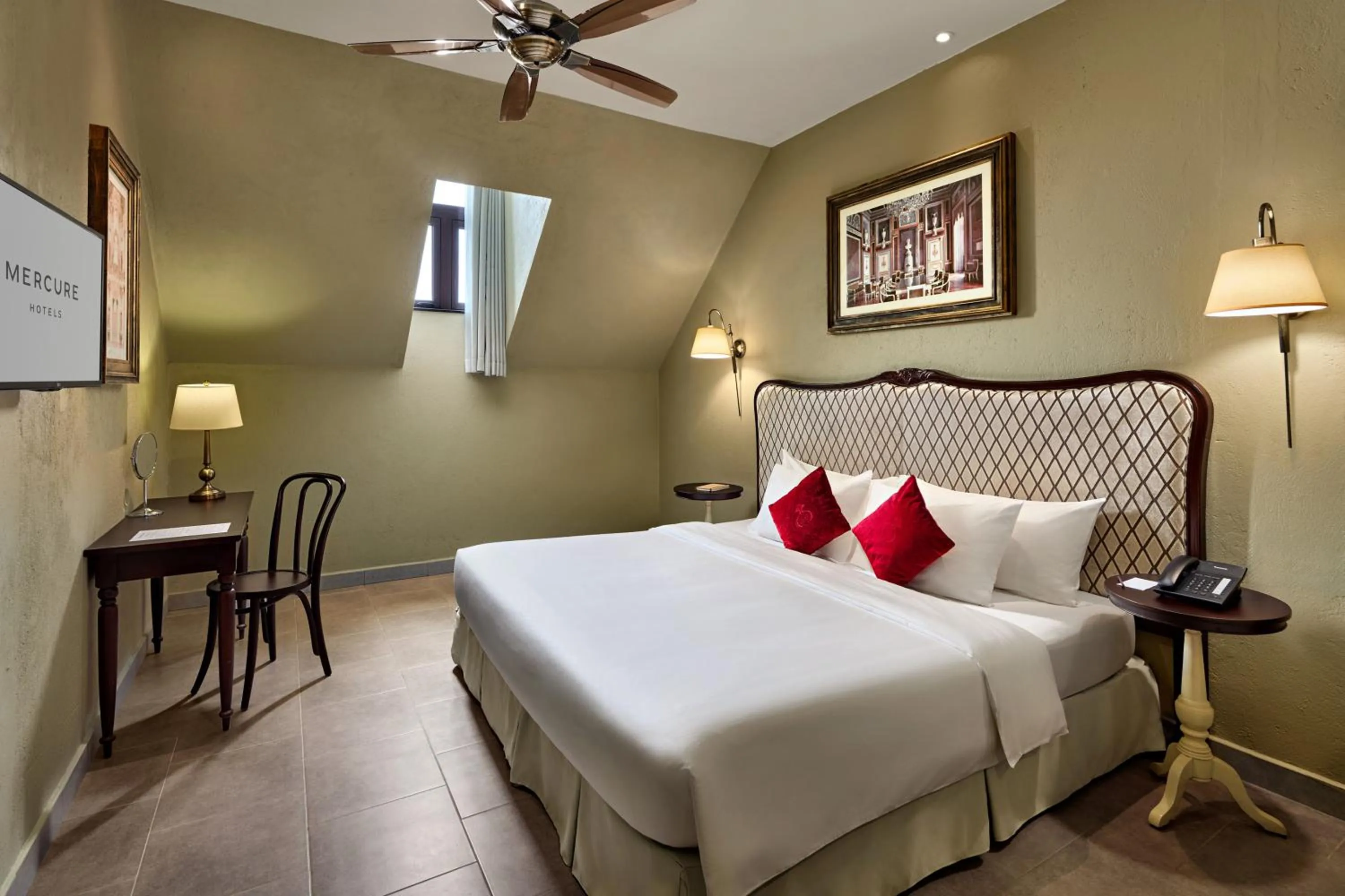 Bedroom, Bed in Mercure Danang French Village Bana Hills