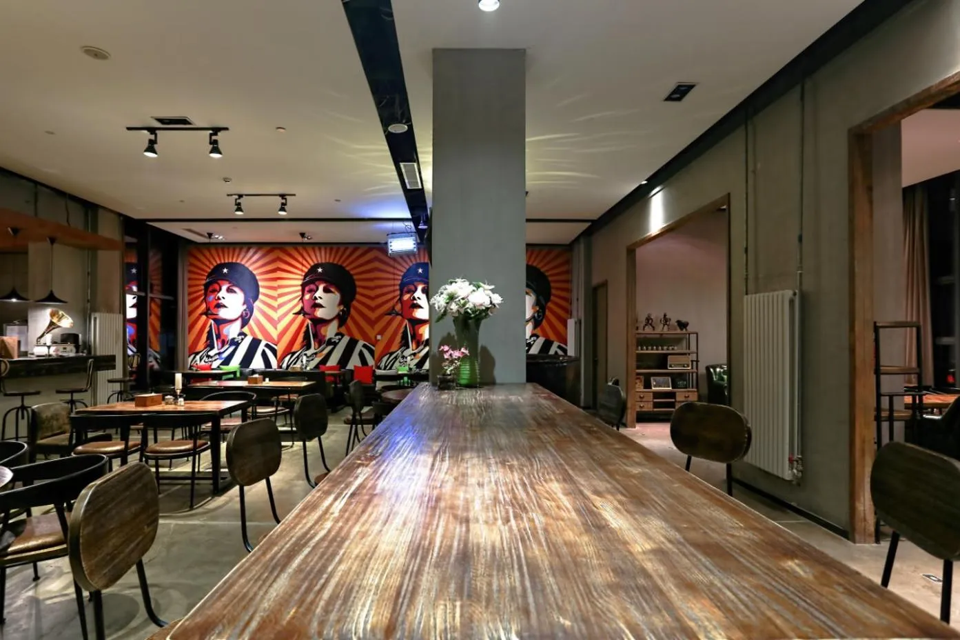Restaurant/places to eat in Time Tunnel Designer Hotel Xi'an