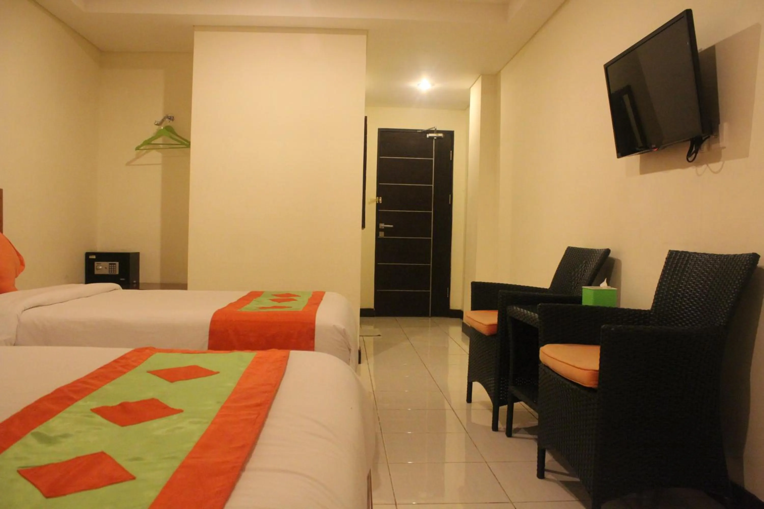 Bed in Mahatma Residence