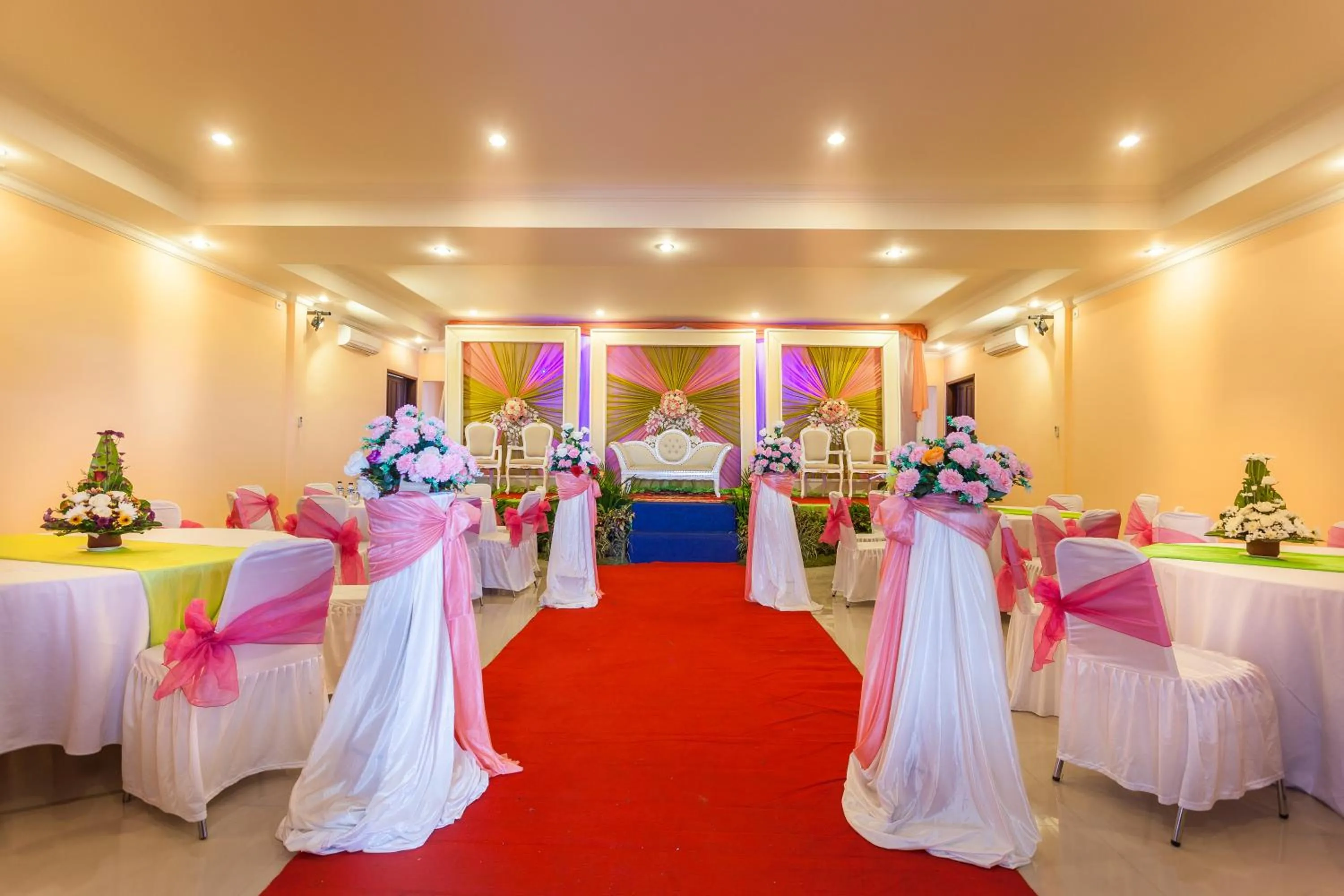 Banquet/Function facilities, Banquet Facilities in Mahatma Residence