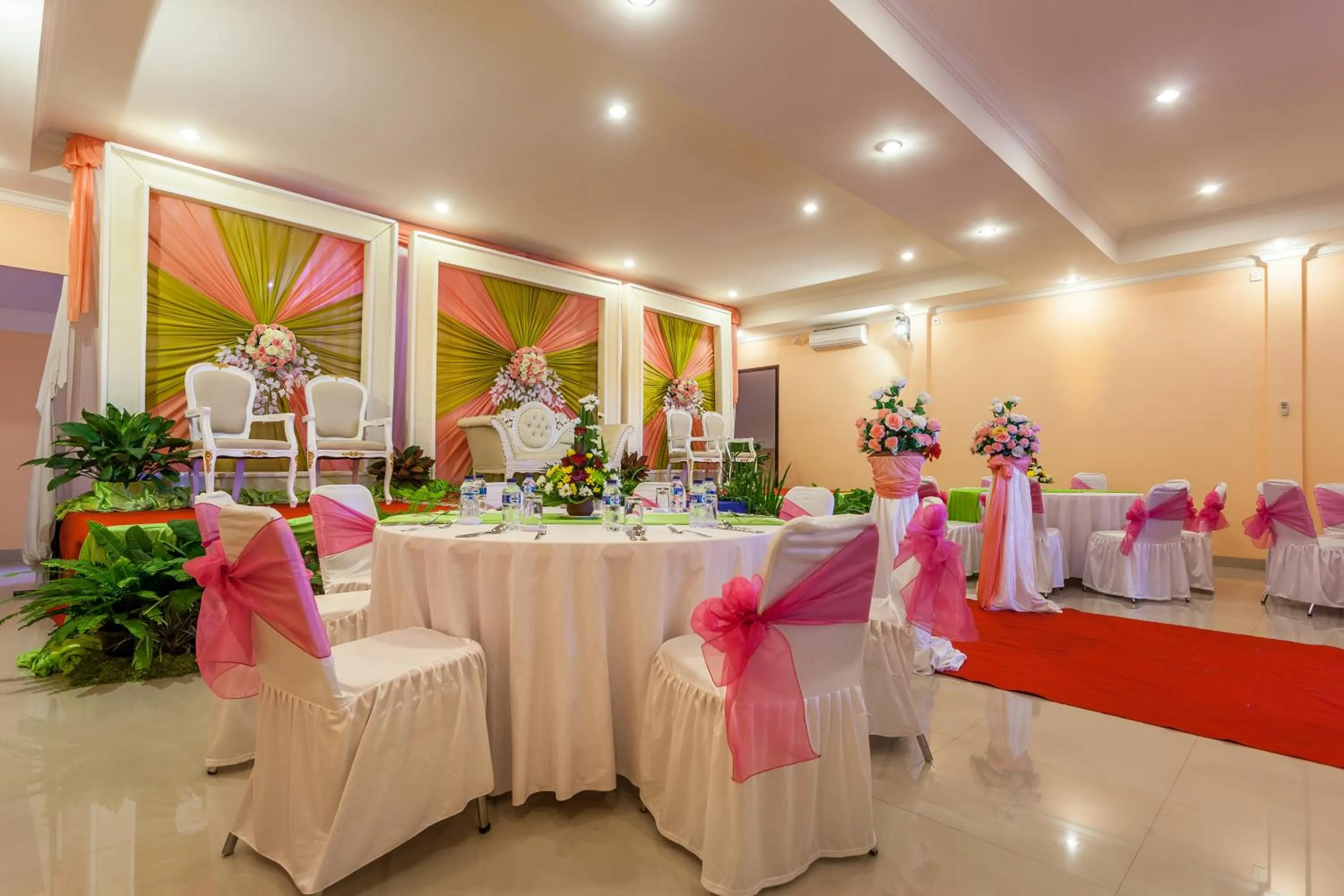 Banquet/Function facilities, Banquet Facilities in Mahatma Residence