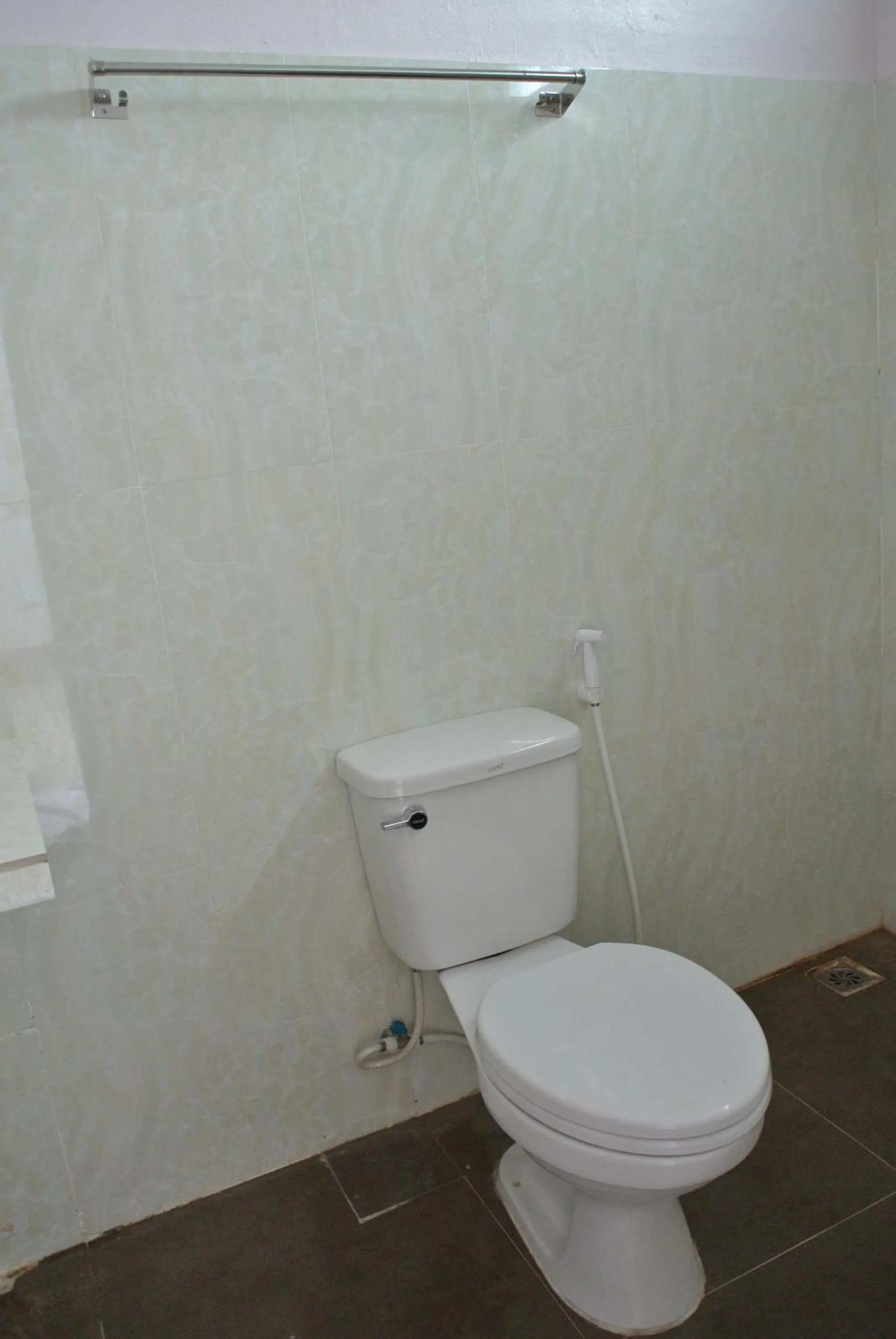 Mama Leurth Sunset Guesthouse