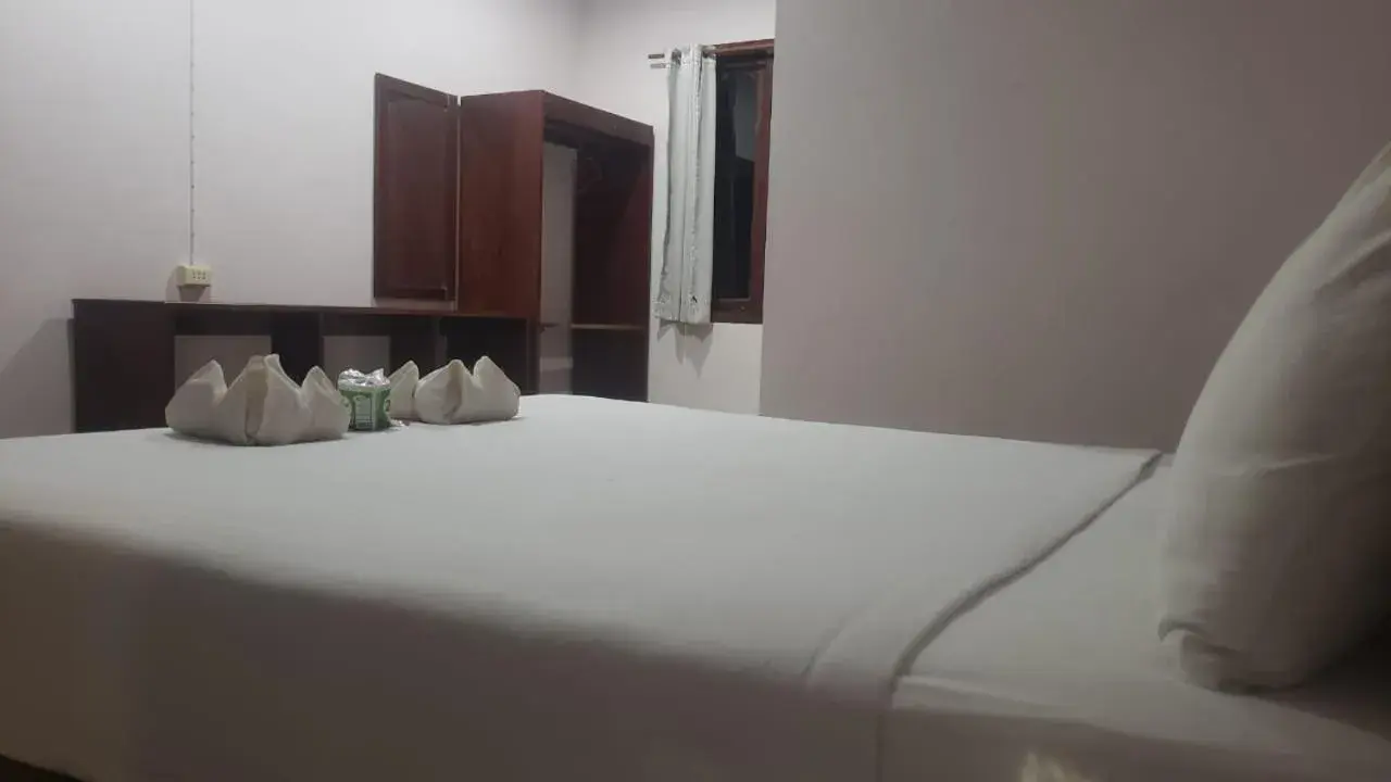 Bed in Mama Leurth Sunset Guesthouse Bed in Mama Leurth Sunset Guesthouse