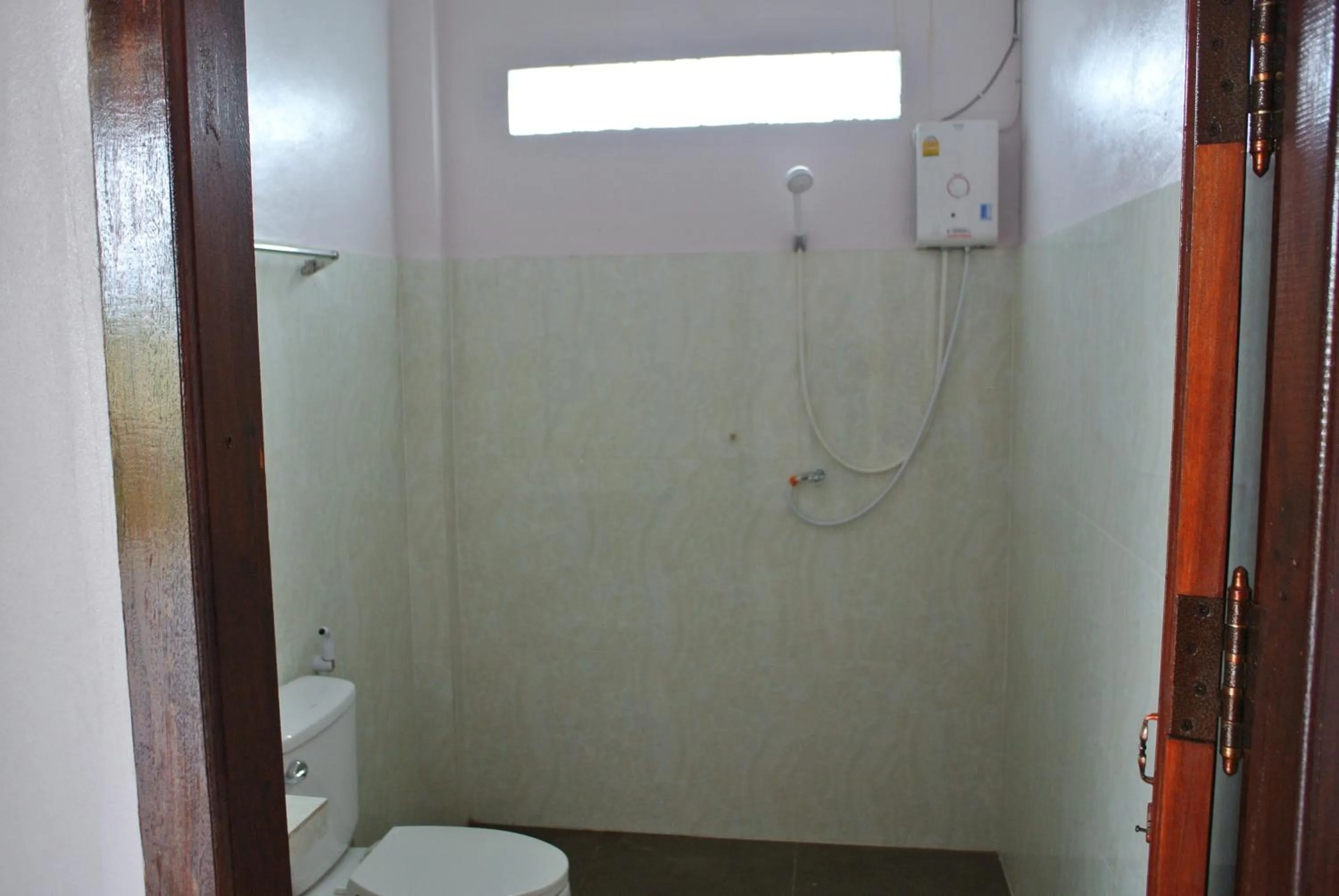 Mama Leurth Sunset Guesthouse