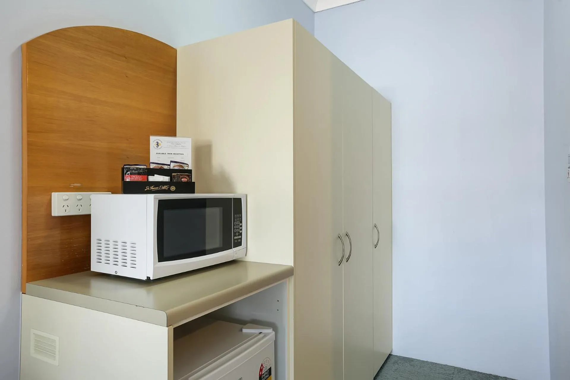 minibar in Shellharbour Village Motel