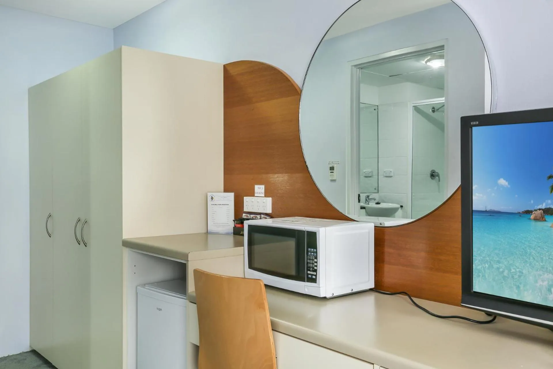 minibar in Shellharbour Village Motel