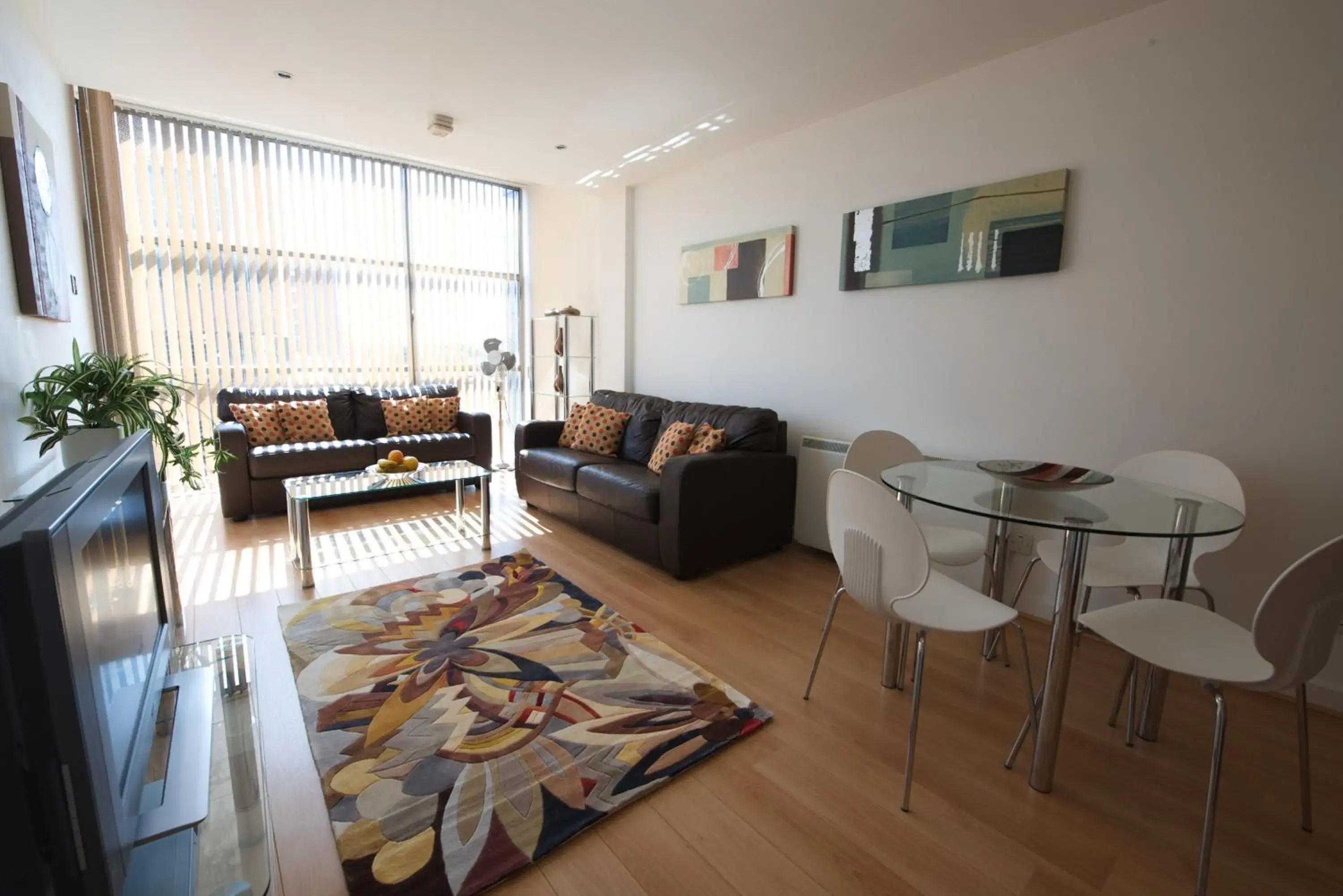 Stay Deansgate Apartments for 14 nights plus Stay Deansgate Apartments for 14 nights plus